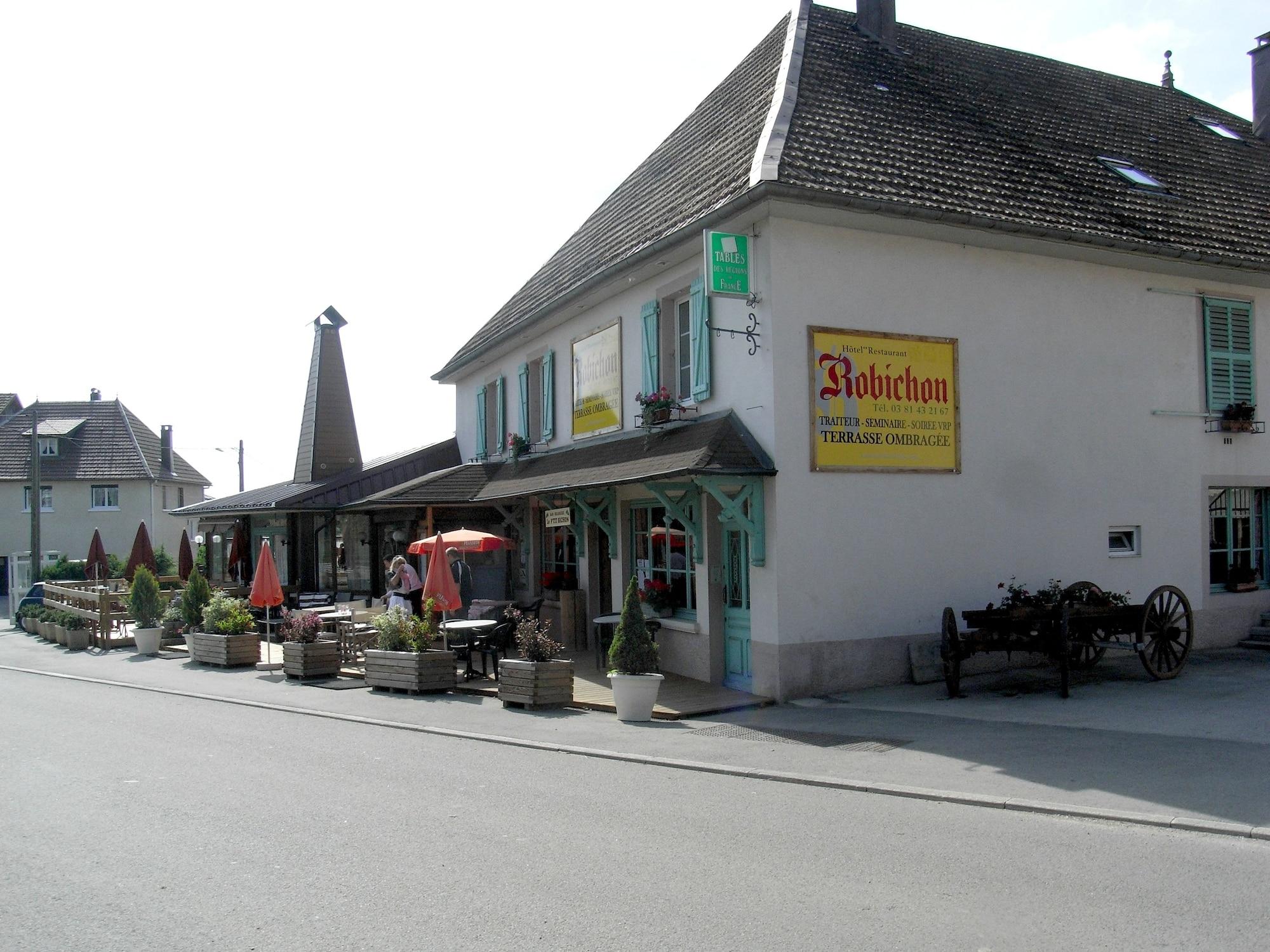 Varios Hotel Restaurant Robichon