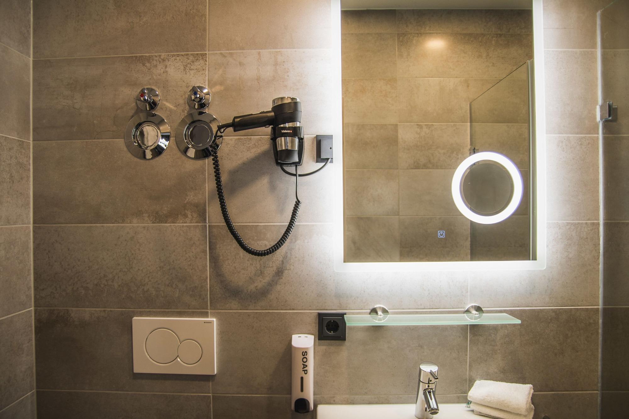 Equipamiento de Habitación Hayta Hotel Stuttgart Airport Messe