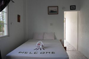 Alquiler Vacacional - Poolside Seaview Studio With Infinity Pool & Overwater Deck Near Airport, 1st FL