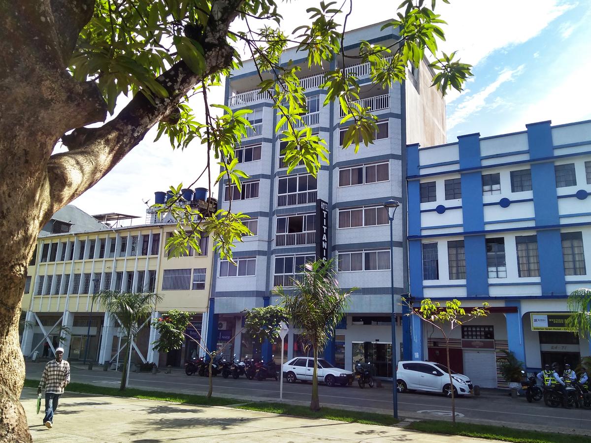 Vista da fachada Titanic Pacífico