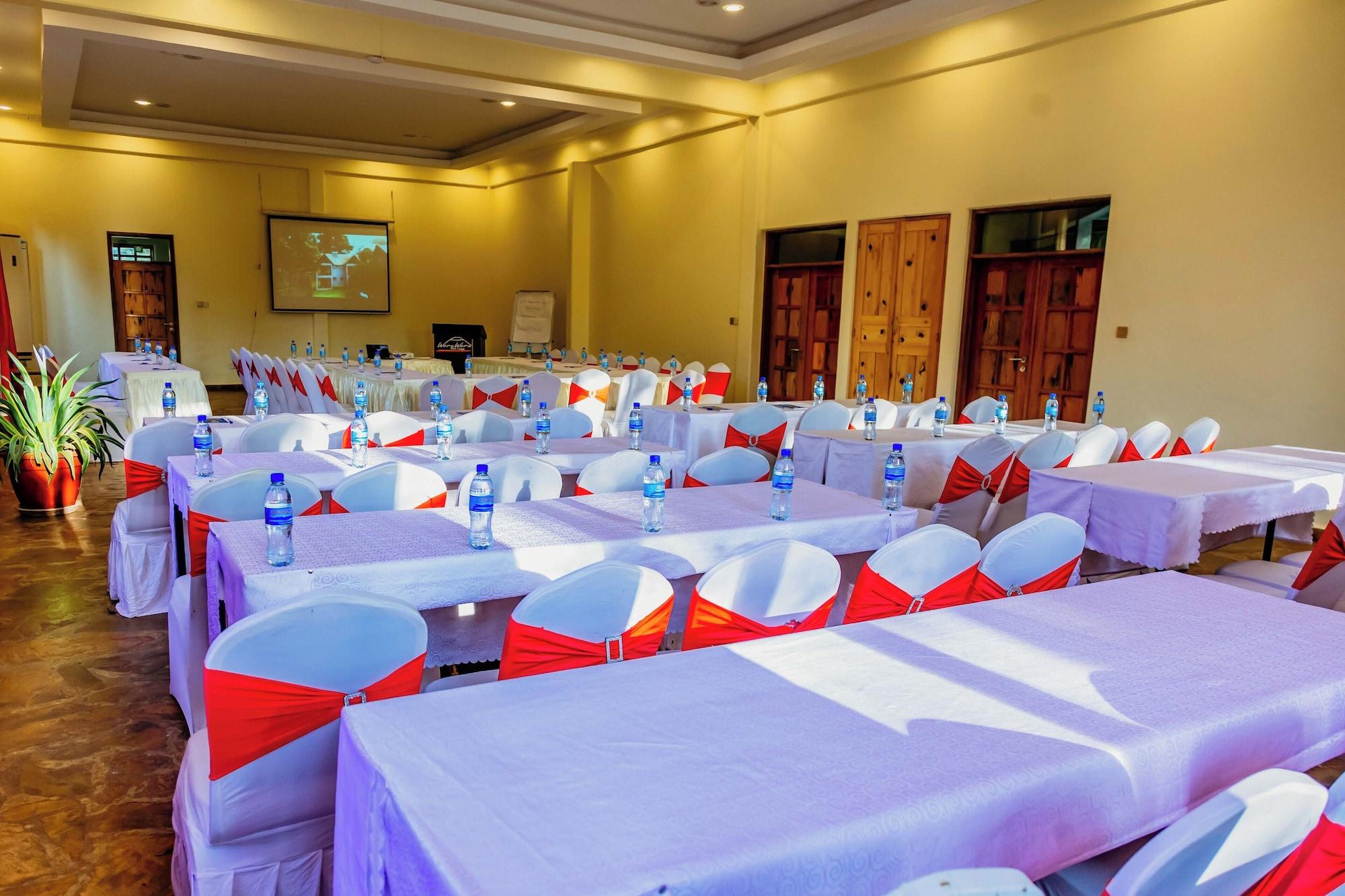 Sala de Reuniones Weru Weru River Lodge