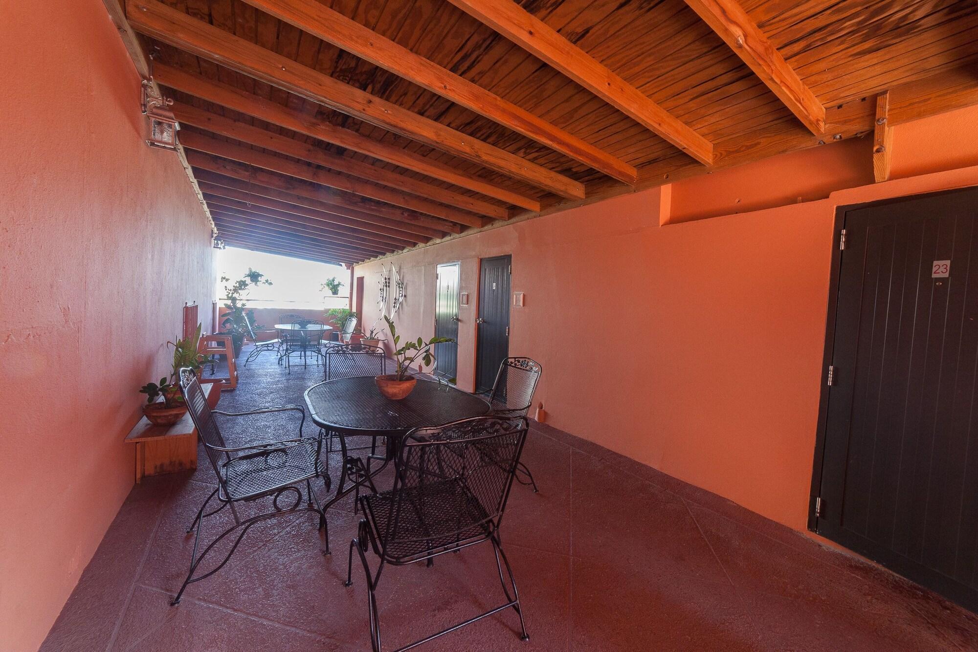 Varios Hotel Colonial