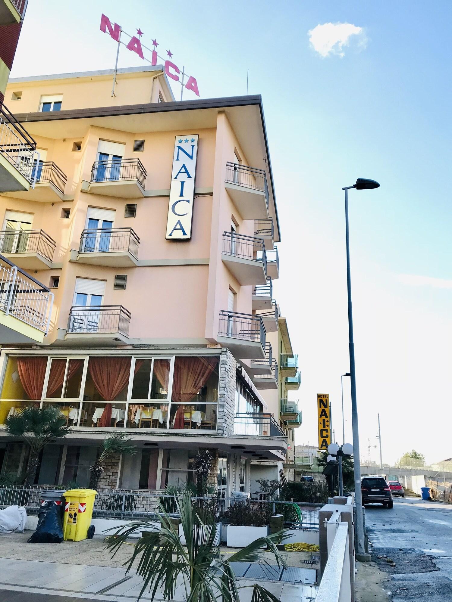 Vista Exterior Hotel Naica