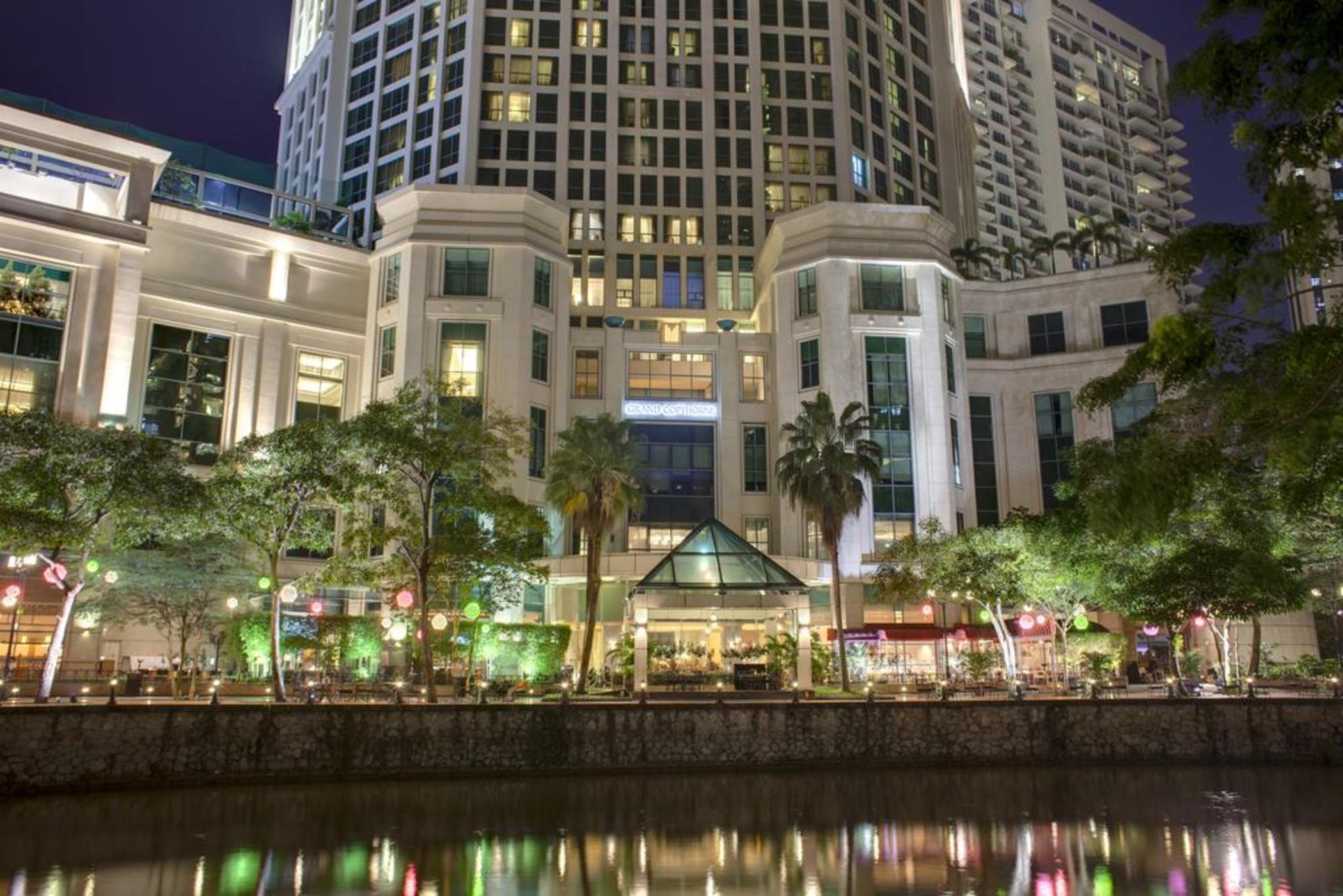 Vista Exterior Grand Copthorne Waterfront