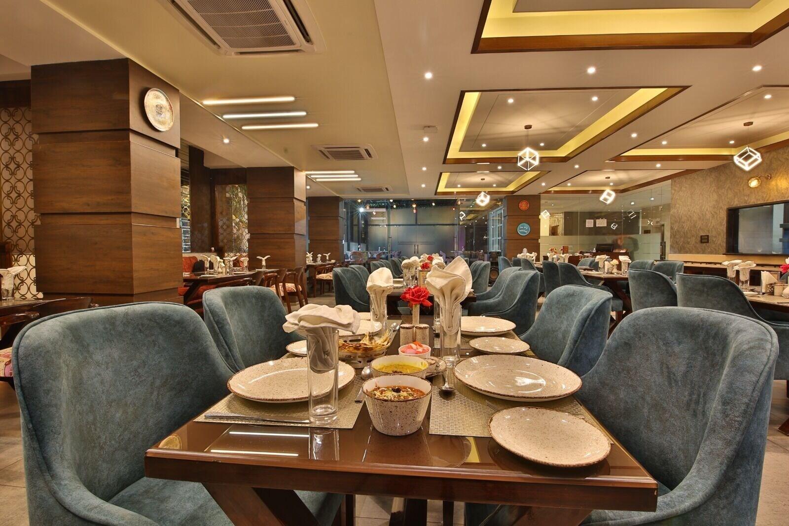 Restaurant HOLY VIVASA