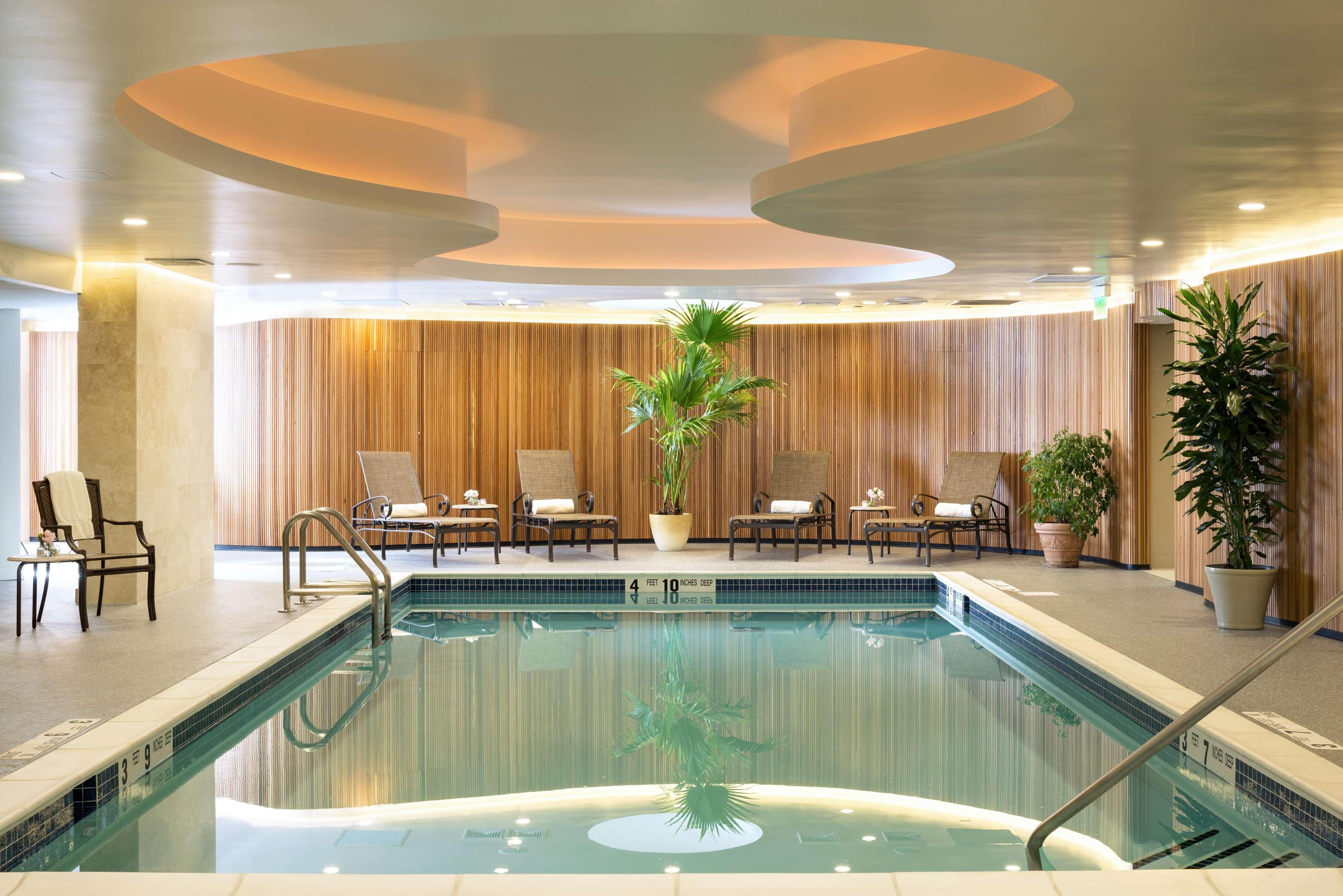 Vista Piscina The Garden City Hotel
