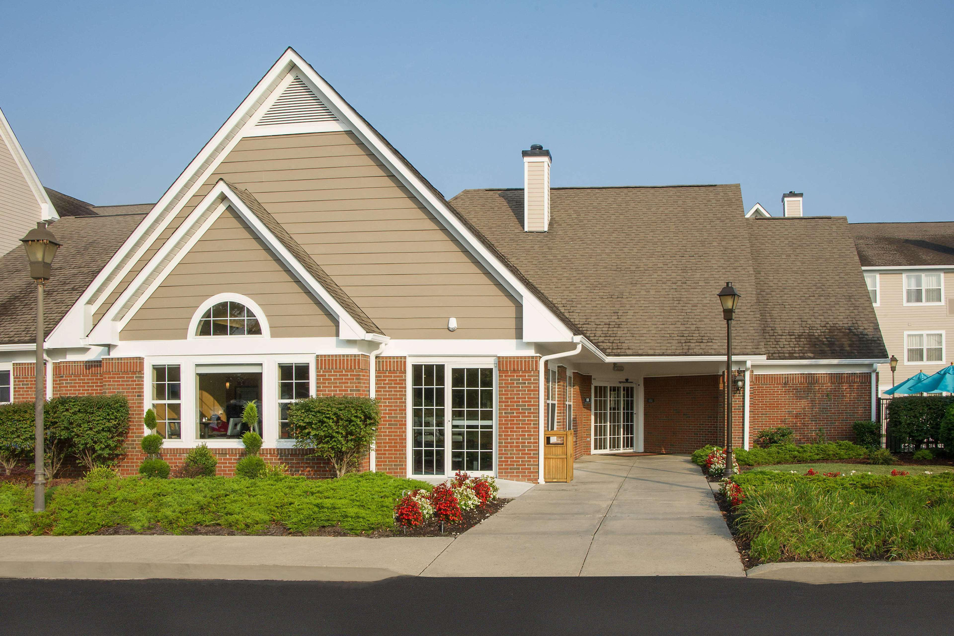 Vista Exterior Sonesta ES Suites Charlottesville University
