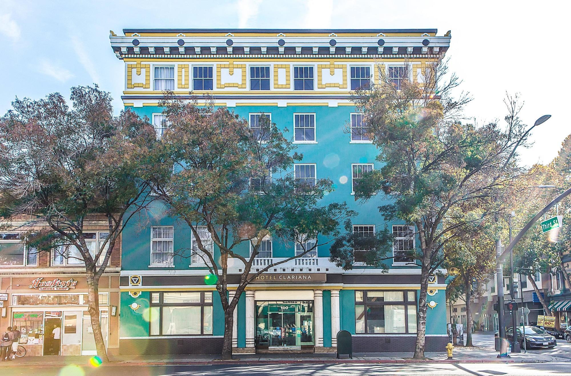 Vista Exterior Hotel Clariana