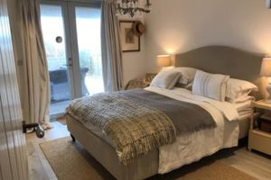 Alquiler Vacacional - Stunning architect designed eco beachfront property