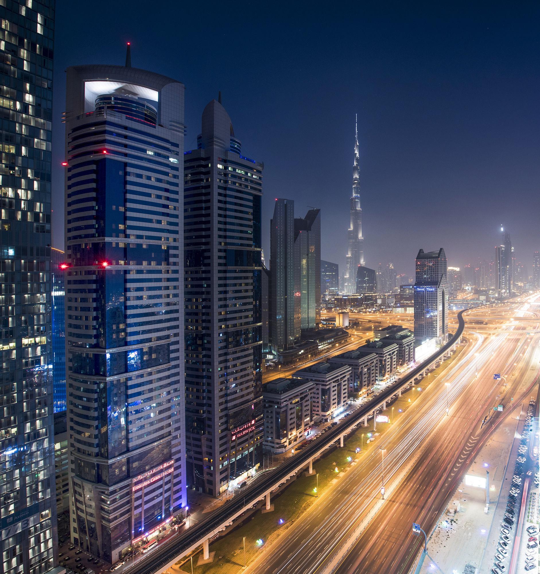 Vista Exterior Emirates Grand Hotel