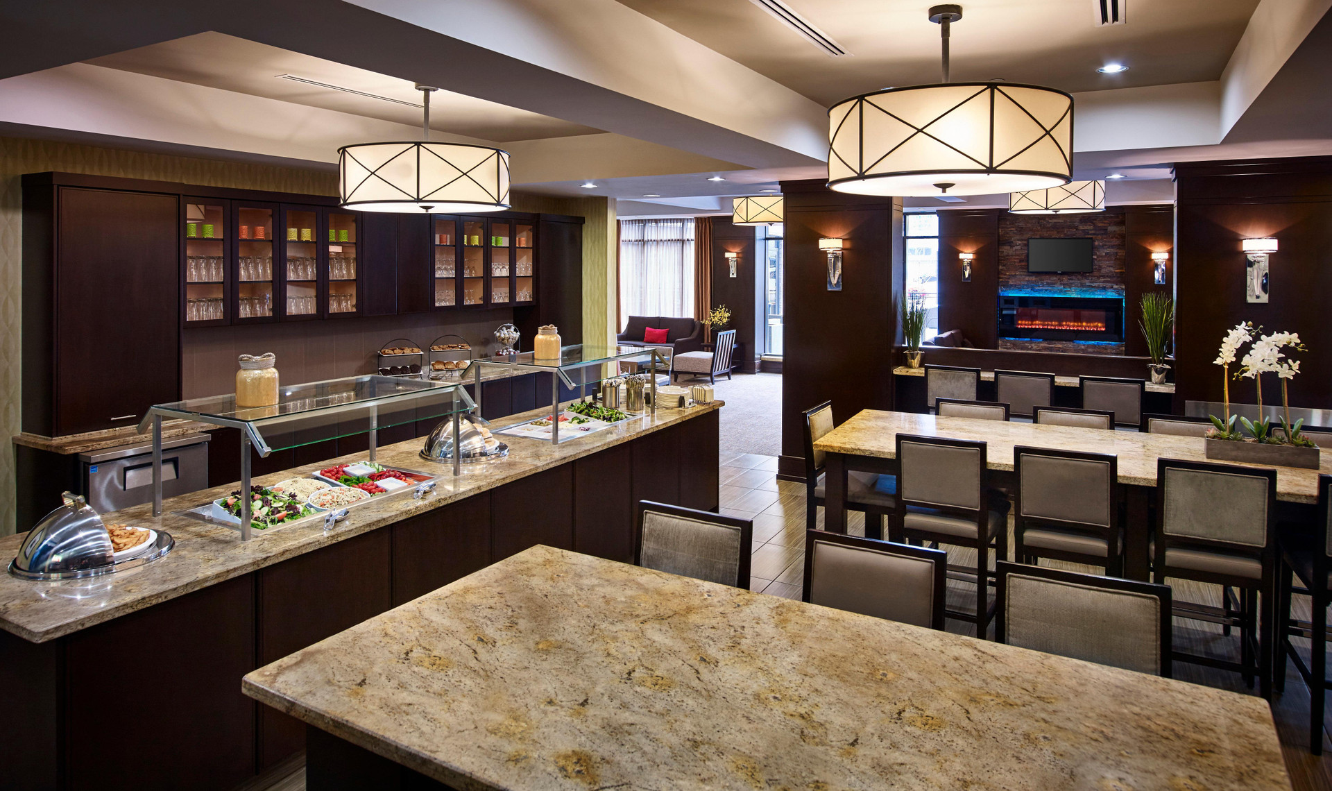 Restaurant Staybridge Suites Hamilton Downtown by IHG