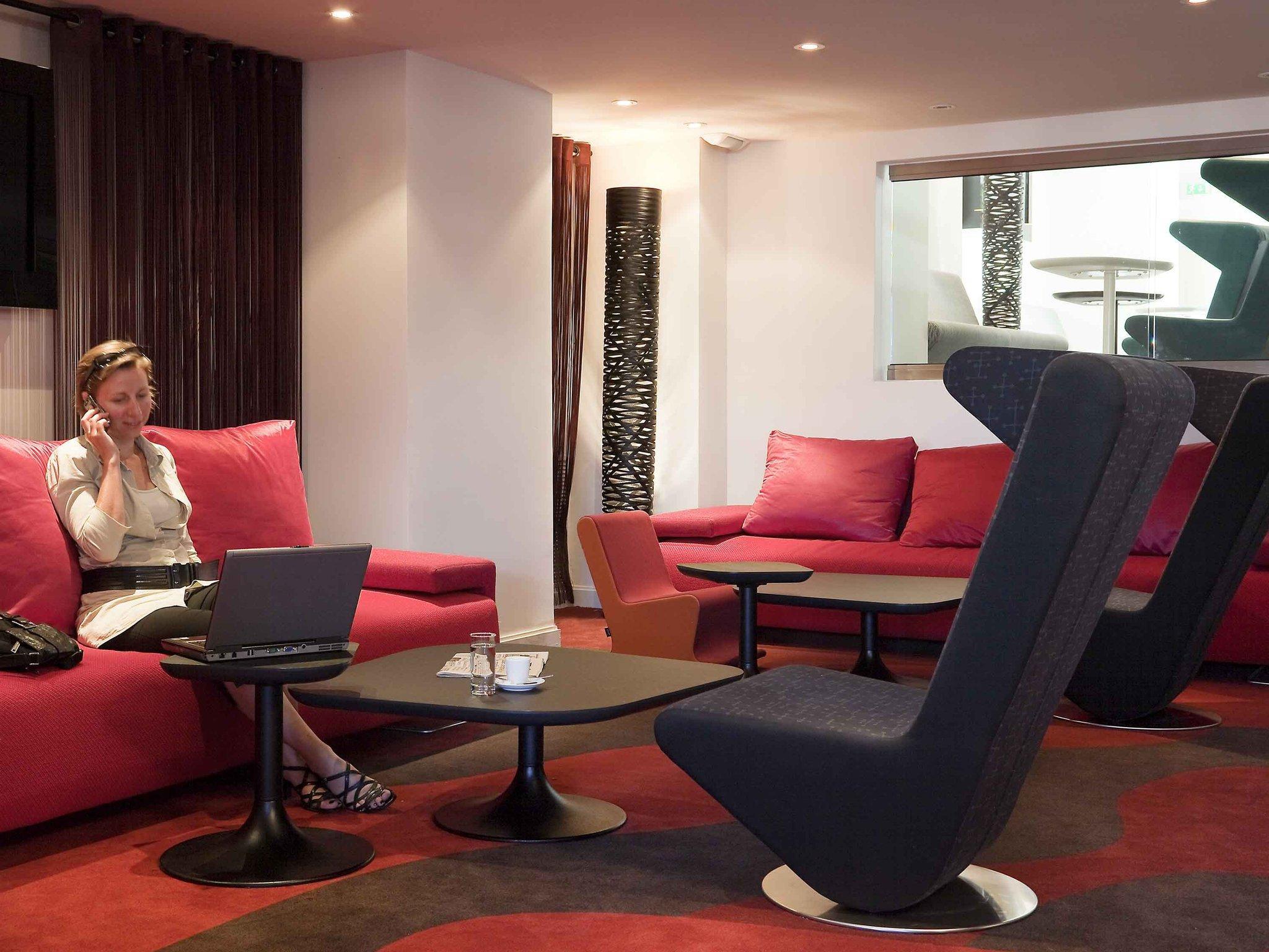 Vista Lobby Novotel Marseille Vieux Port