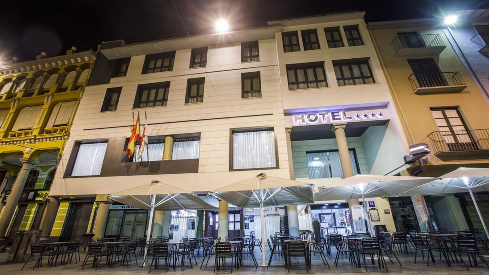 Vista Exterior Grand Hotel Ciudad De Barbastro