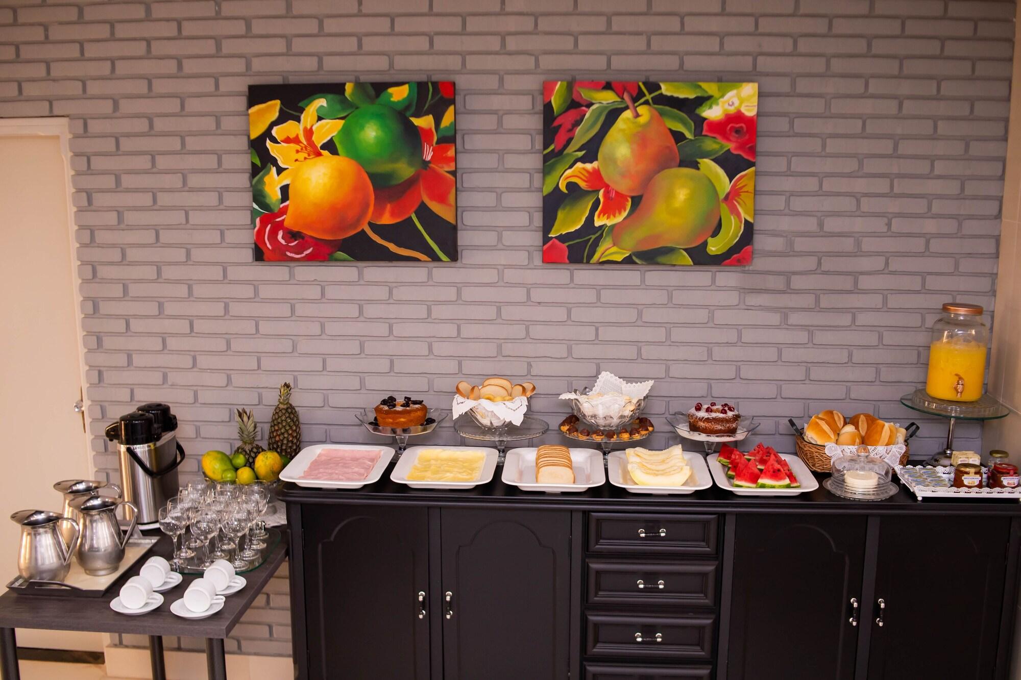 Bar/Salón Premier Hotel