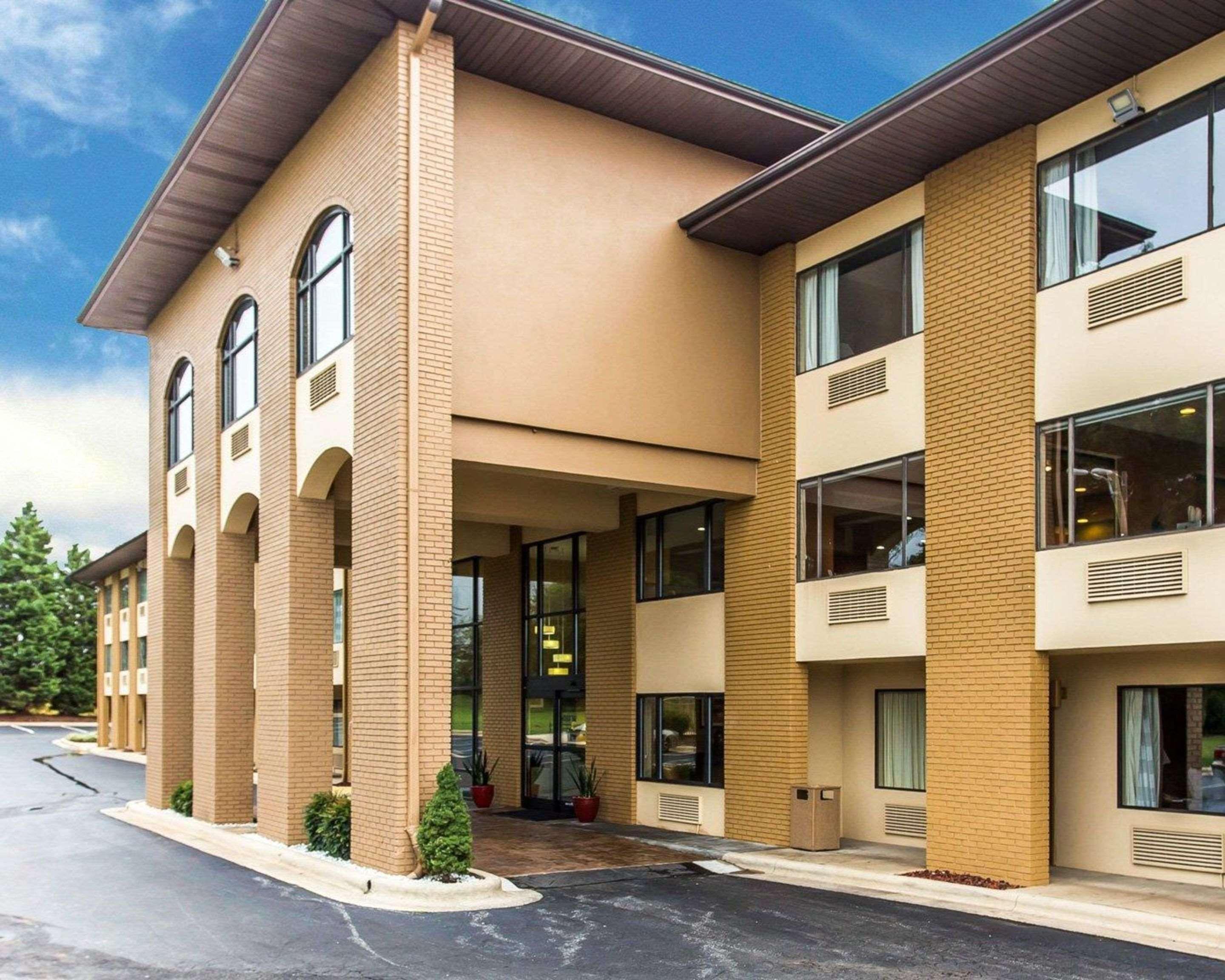 Vista Exterior Quality Inn Lincolnton