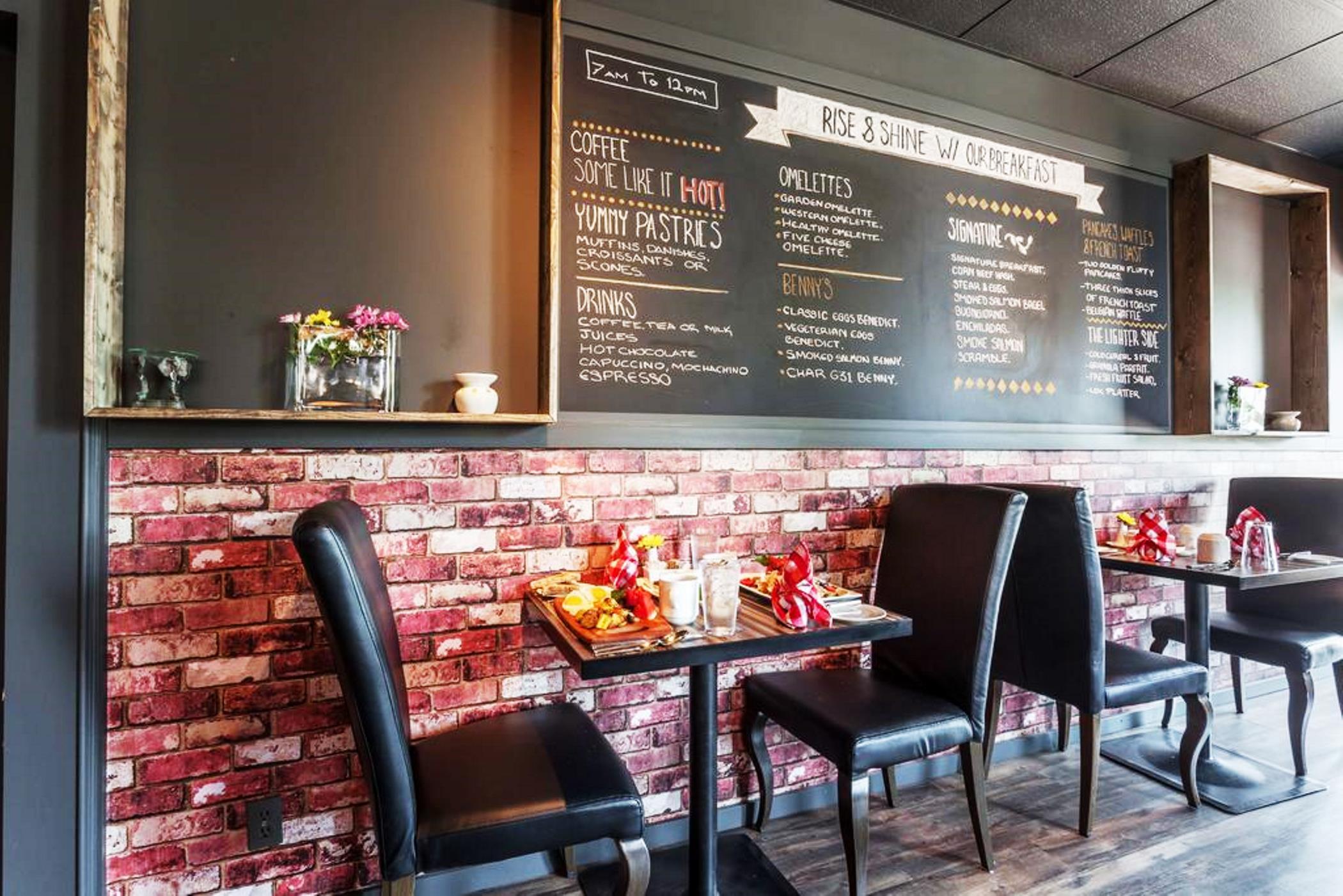 Restaurant Ramada by Wyndham Coquitlam