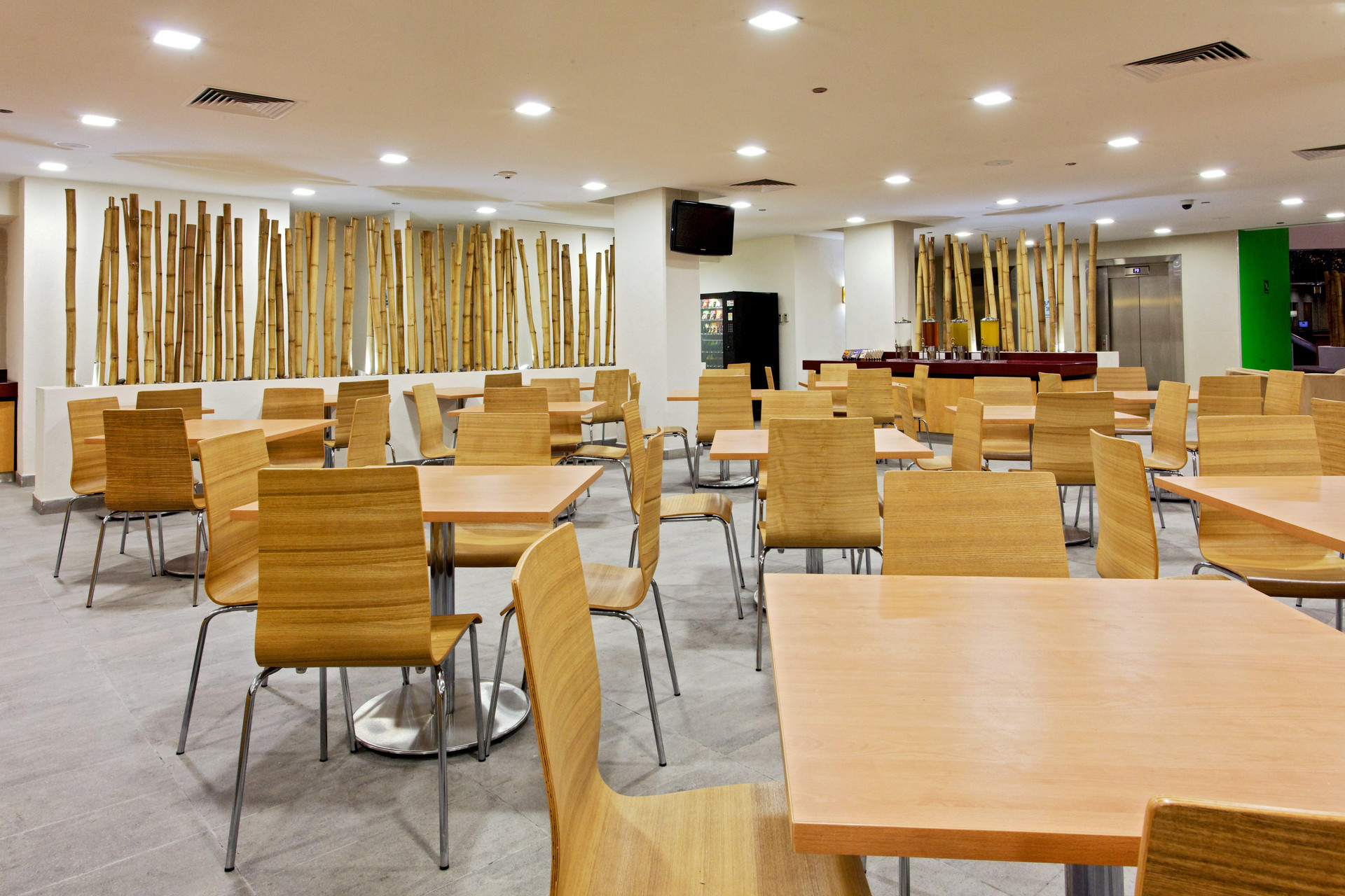 Restaurant Holiday Inn Express Guadalajara Expo by IHG