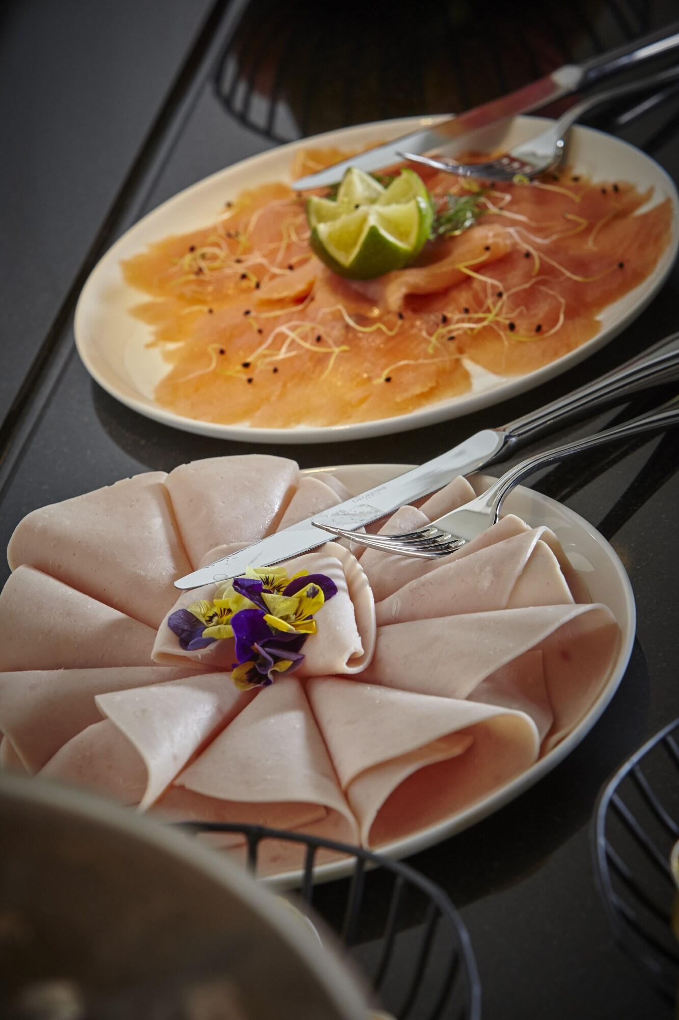 Restaurant La Licorne Hotel & Spa Troyes - MGallery Collection