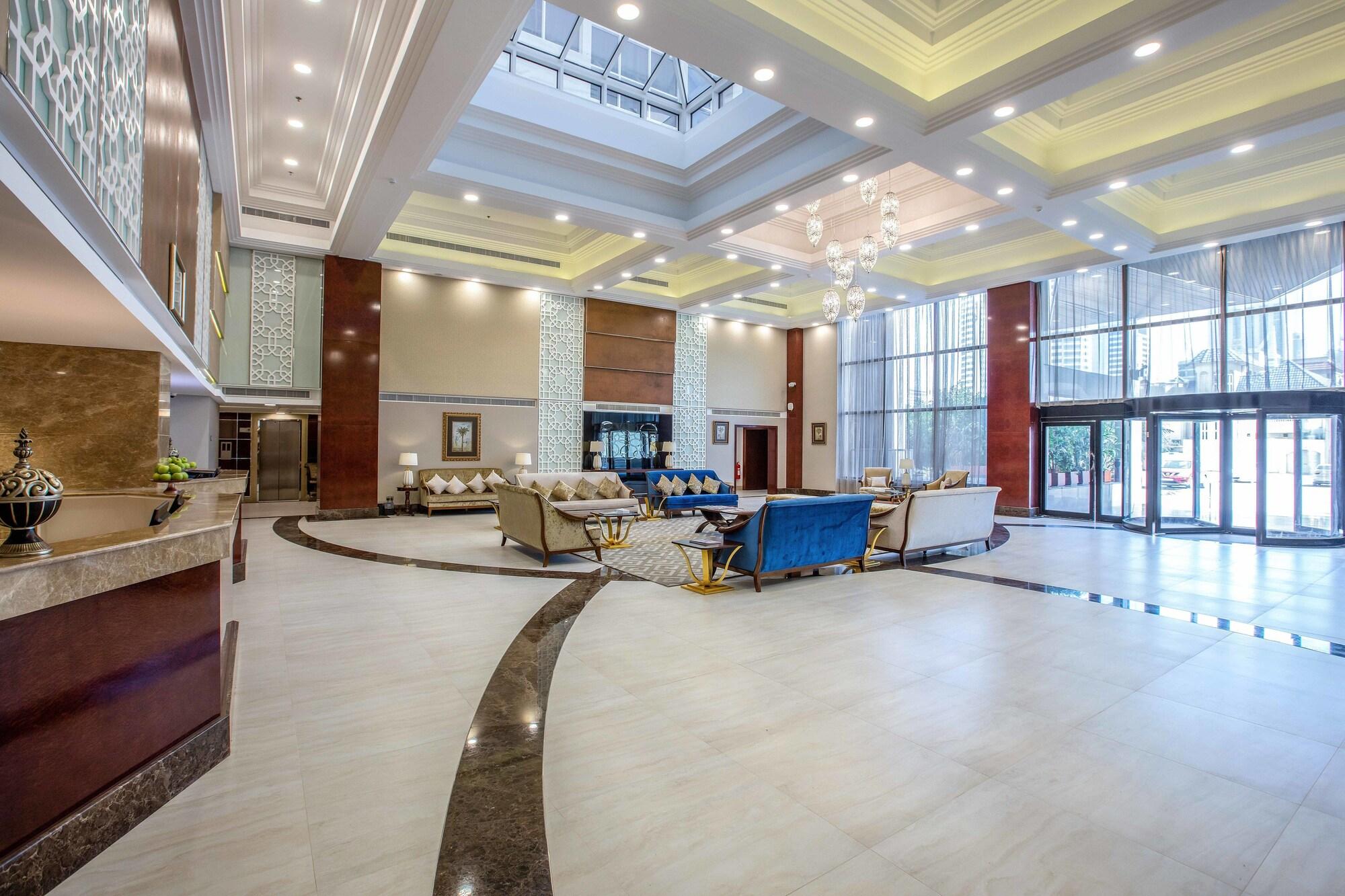 Vista Lobby Gulf Court Hotel
