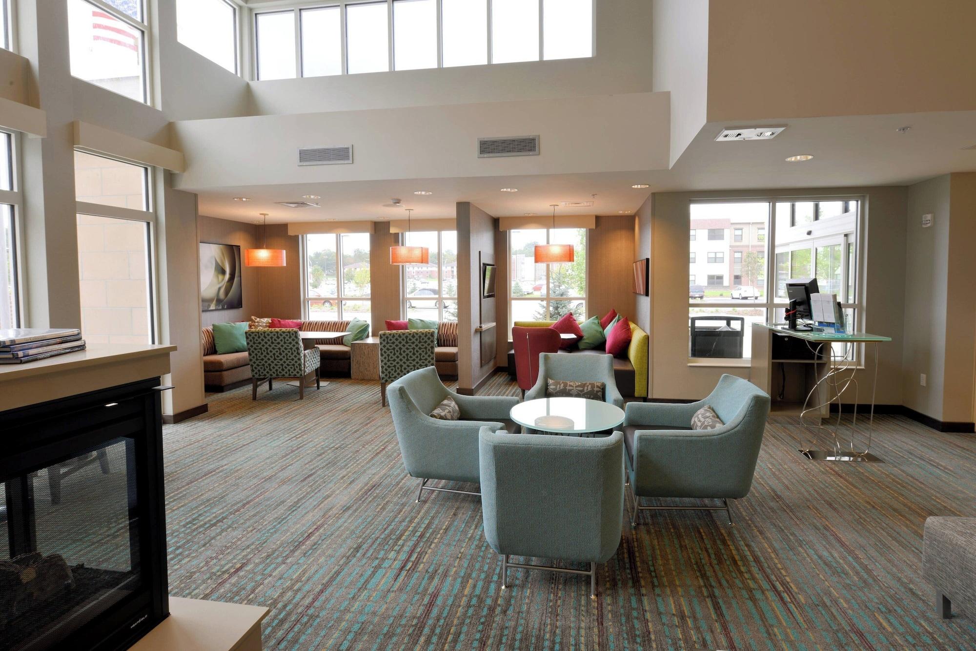 Vista Lobby Residence Inn by Marriott Omaha Aksarben Village