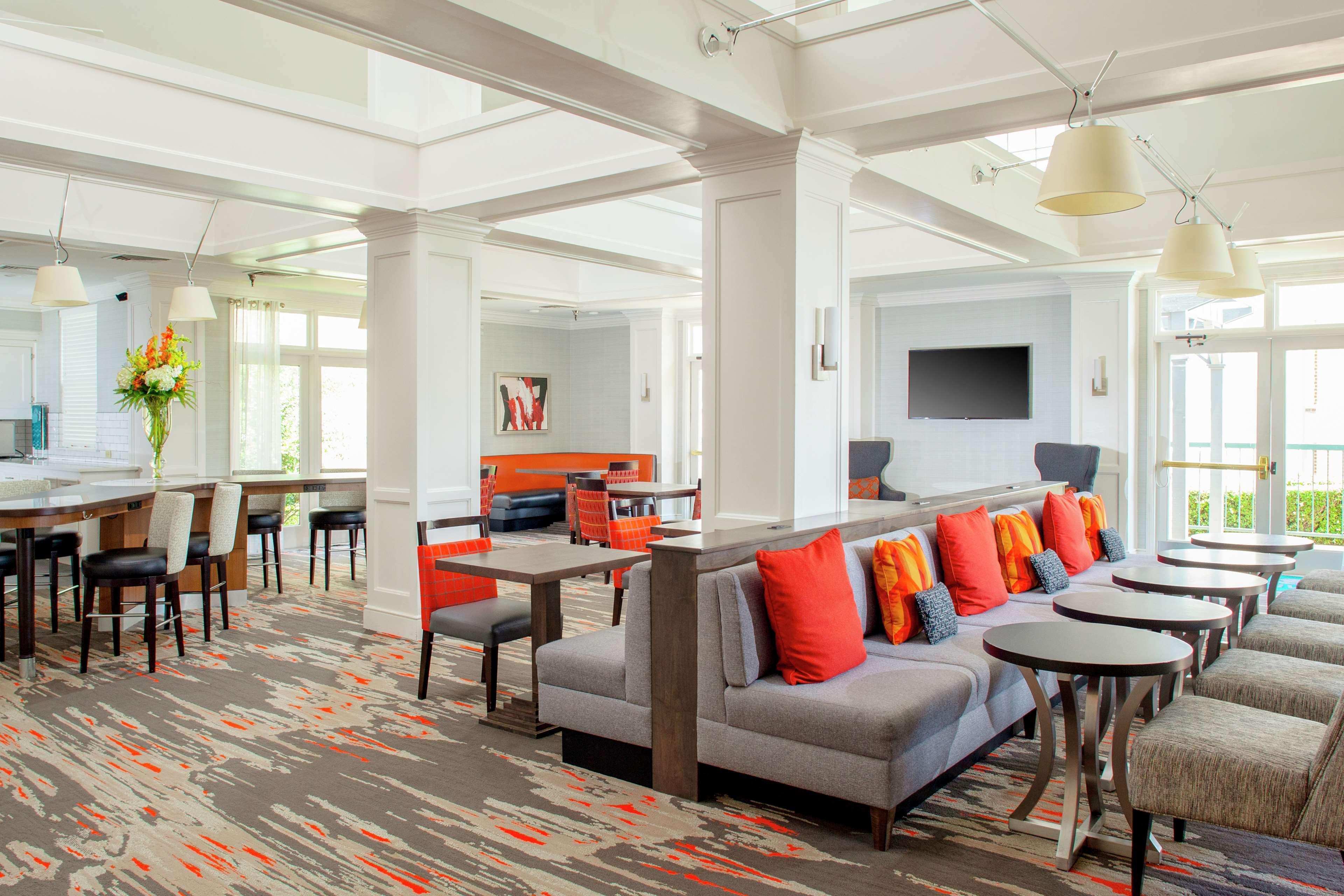 Vista Lobby Homewood Suites by Hilton Dallas-Irving-Las Colinas
