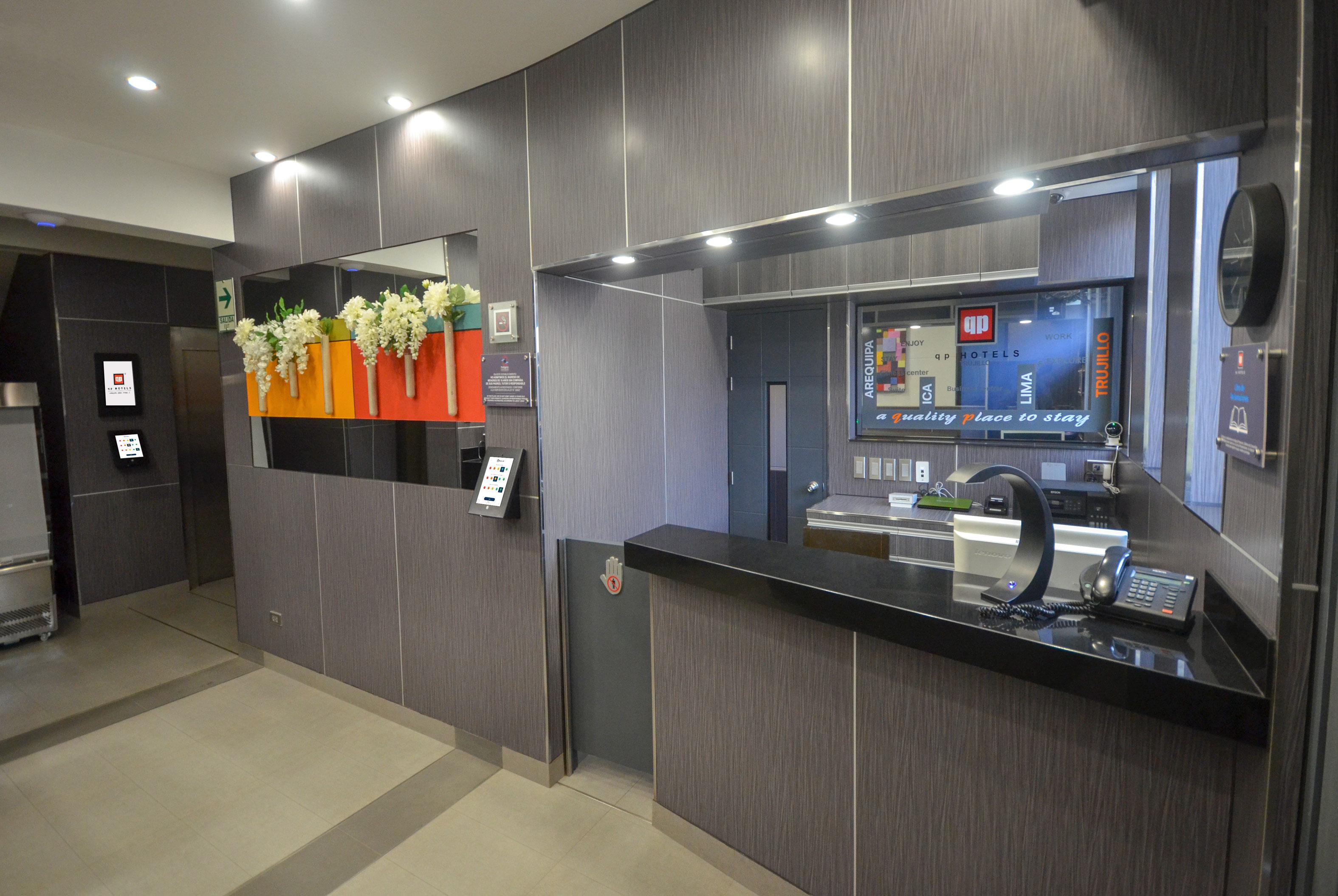 Vista Lobby qp Hotels Trujillo