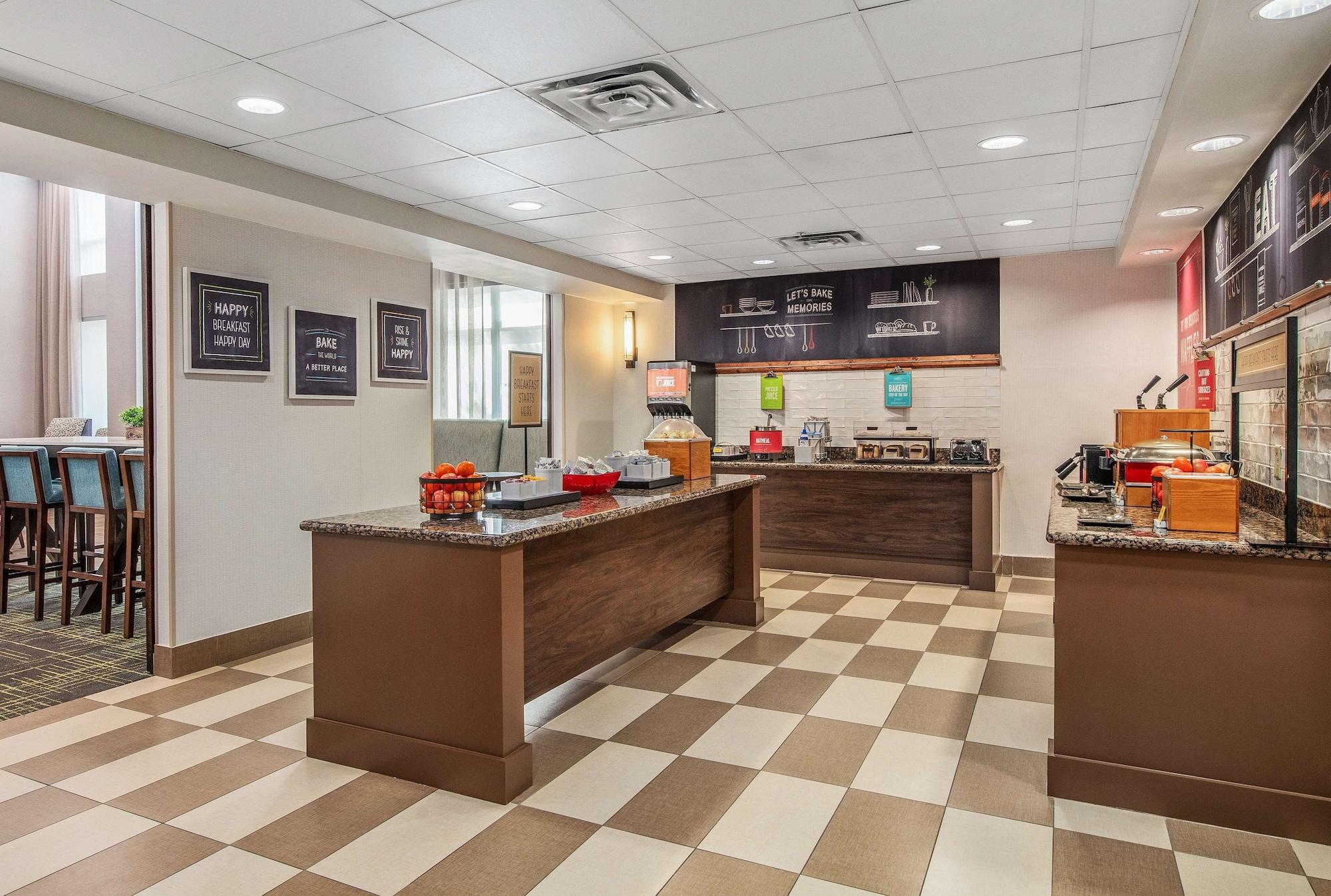 Restaurant Hampton Inn & Suites-Dallas Allen