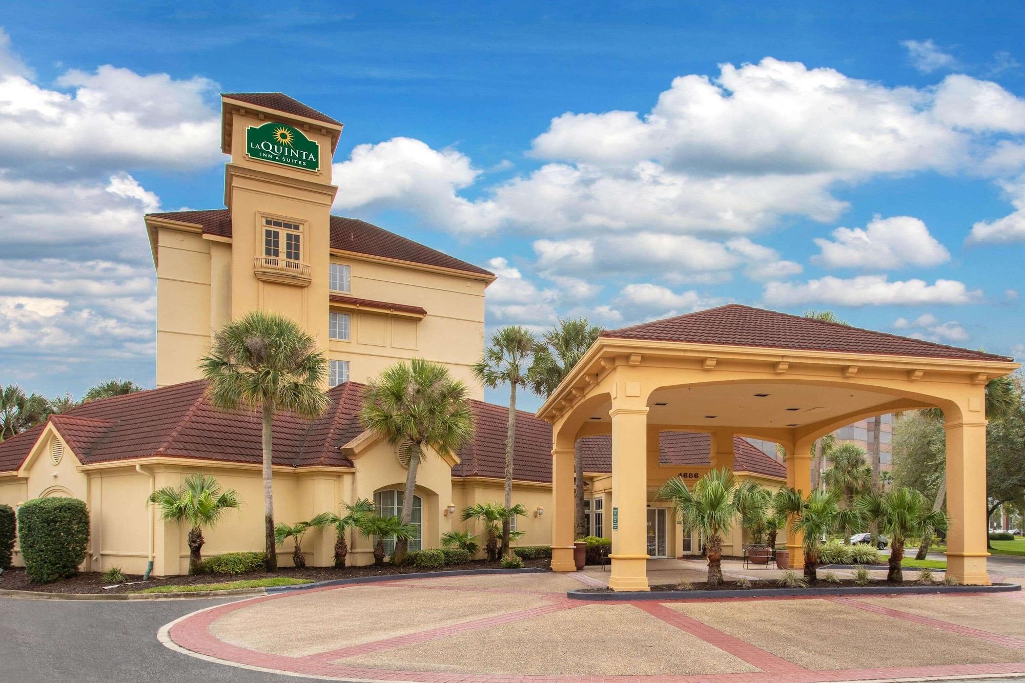 Vista Exterior La Quinta Inn & Suites by Wyndham Jacksonville Butler Blvd
