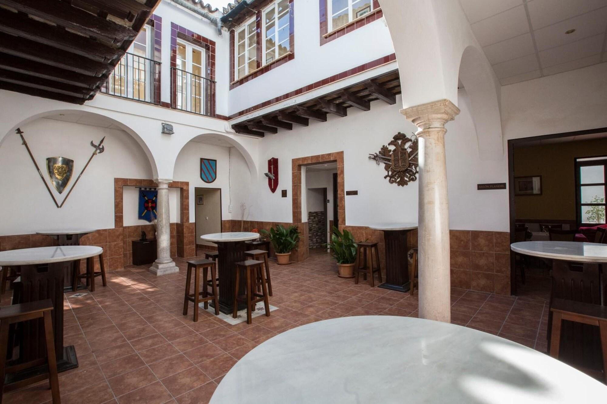 Restaurant Hotel Carlos V by Viverestays