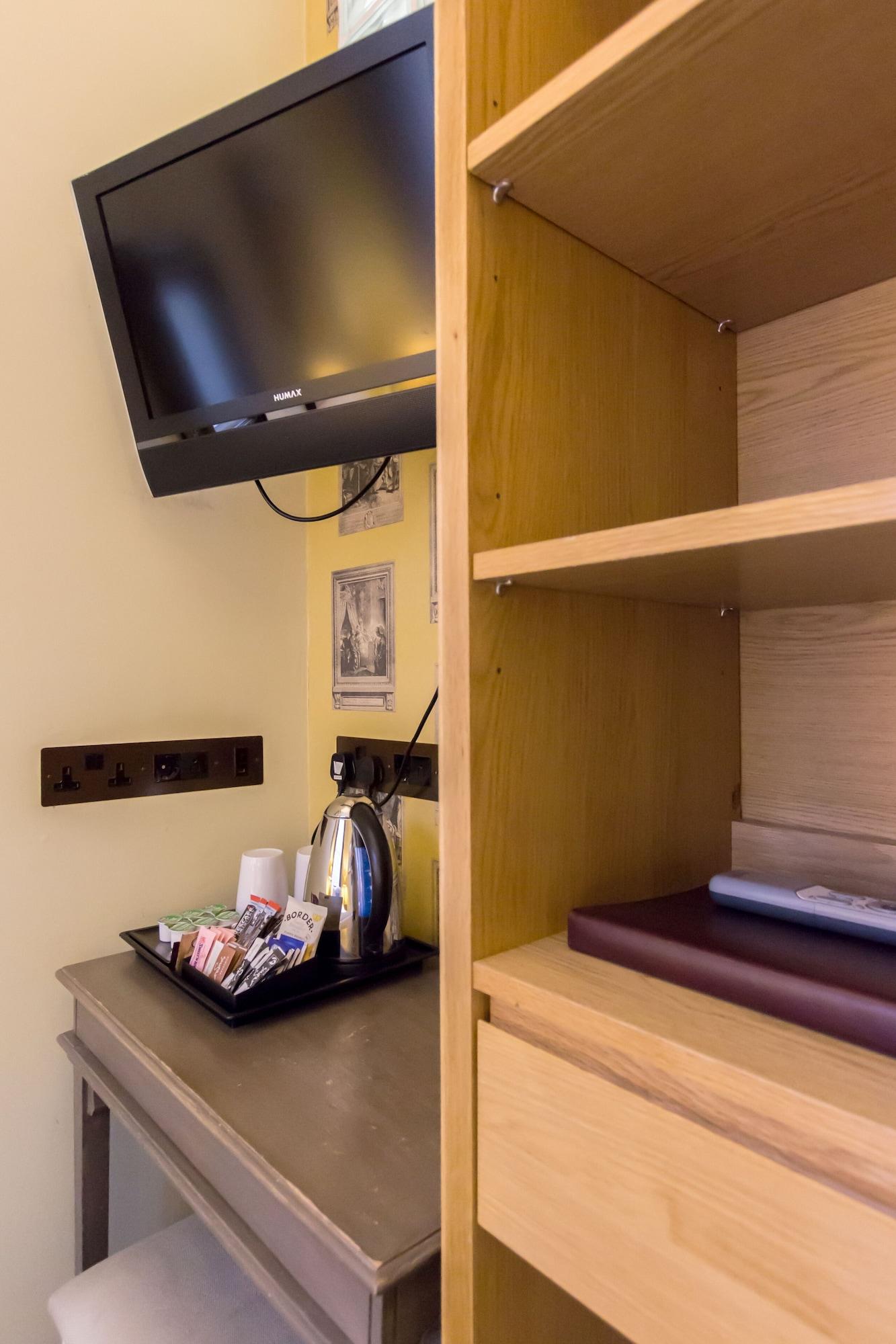 Set de Habitación Arosfa Hotel London by Compass Hospitality