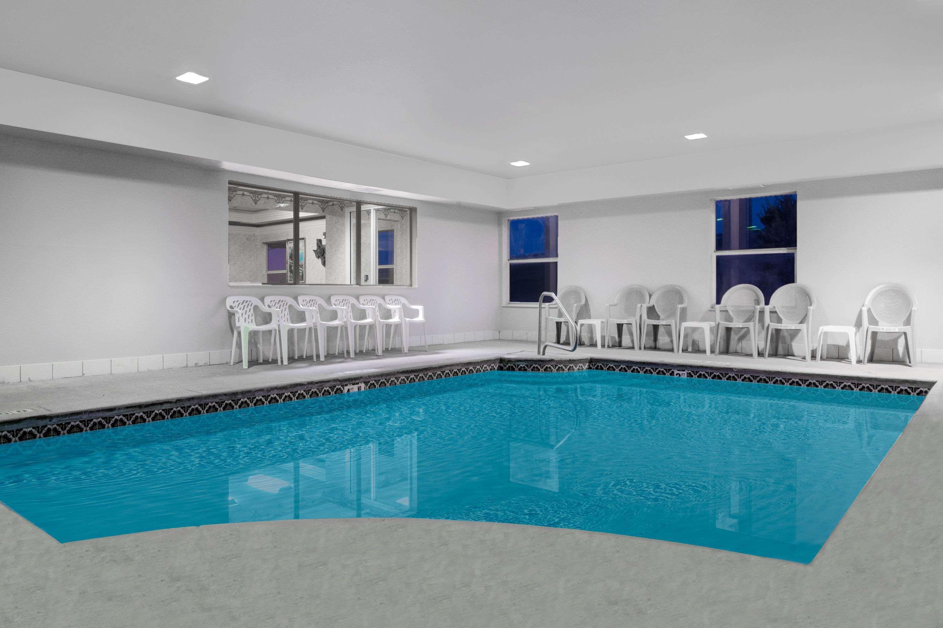 Vista Piscina Days Inn by Wyndham Vega TX