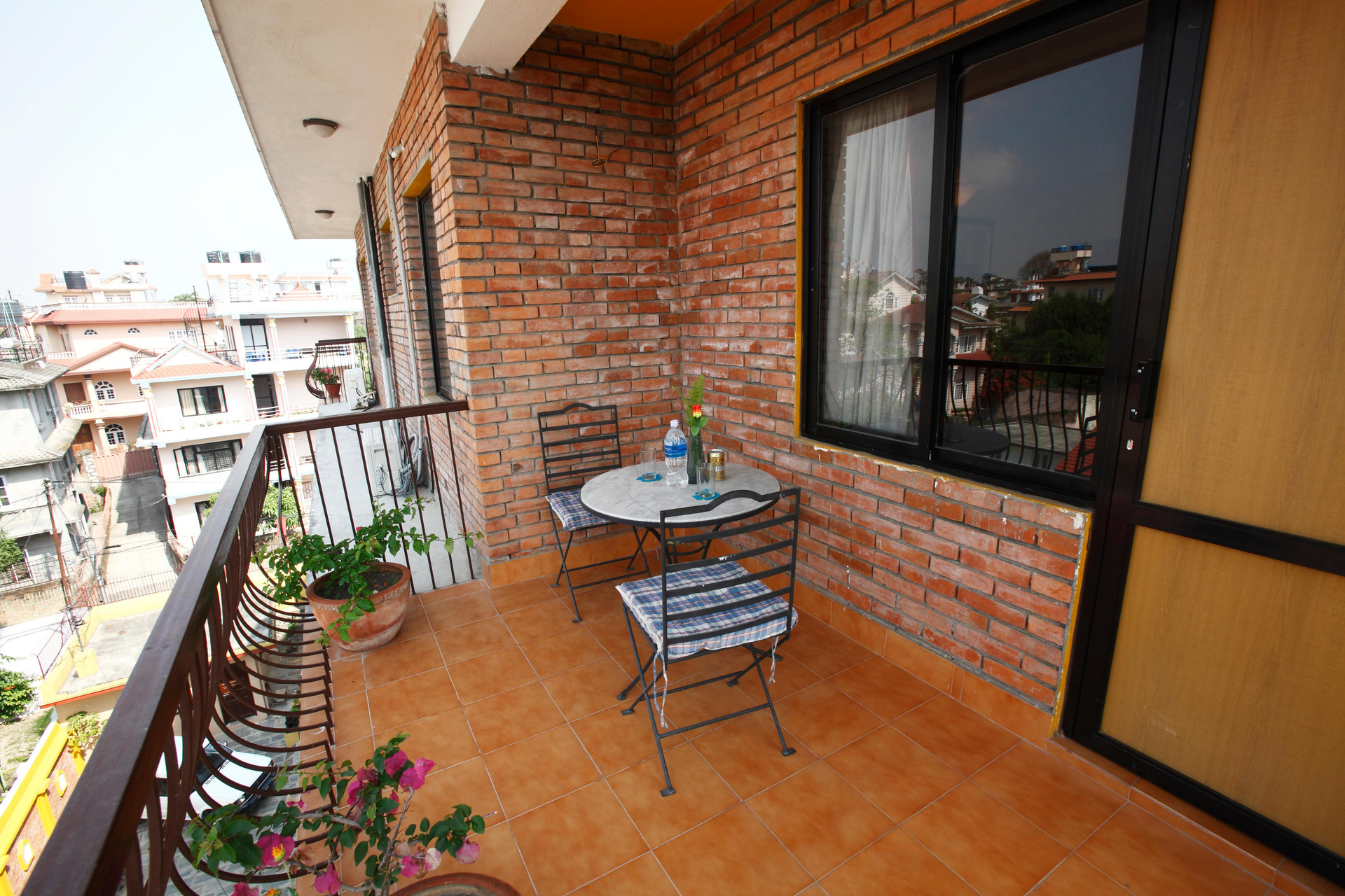 Varios Royal Astoria Hotel (P) LTD