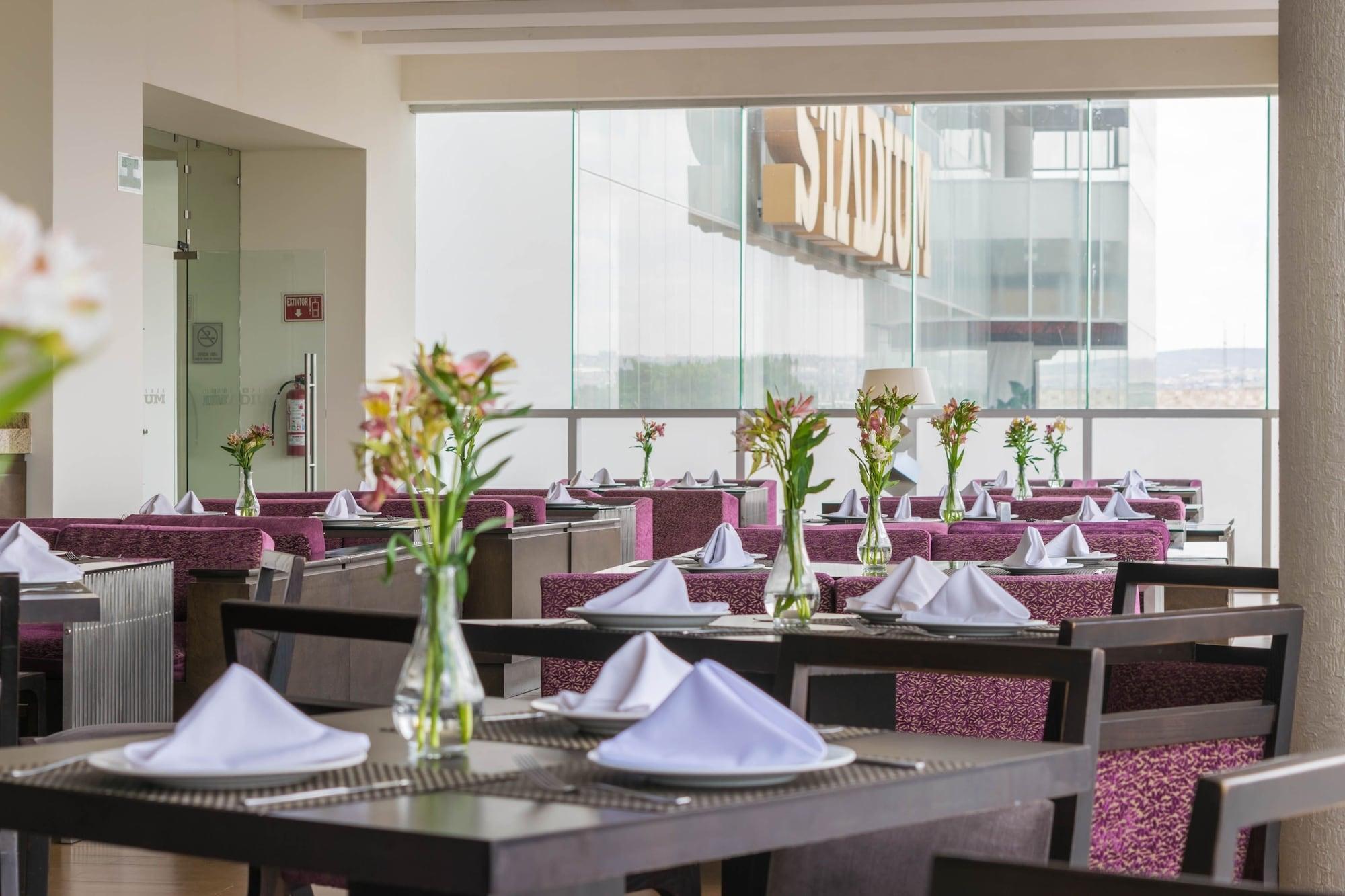 Restaurant Hotel Plaza Stadium