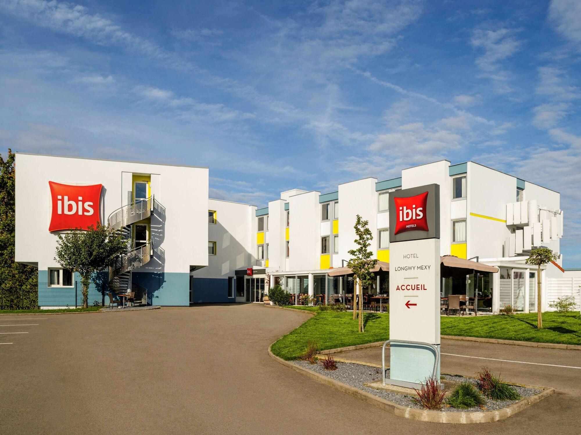 Vista Exterior Hotel ibis Longwy Mexy