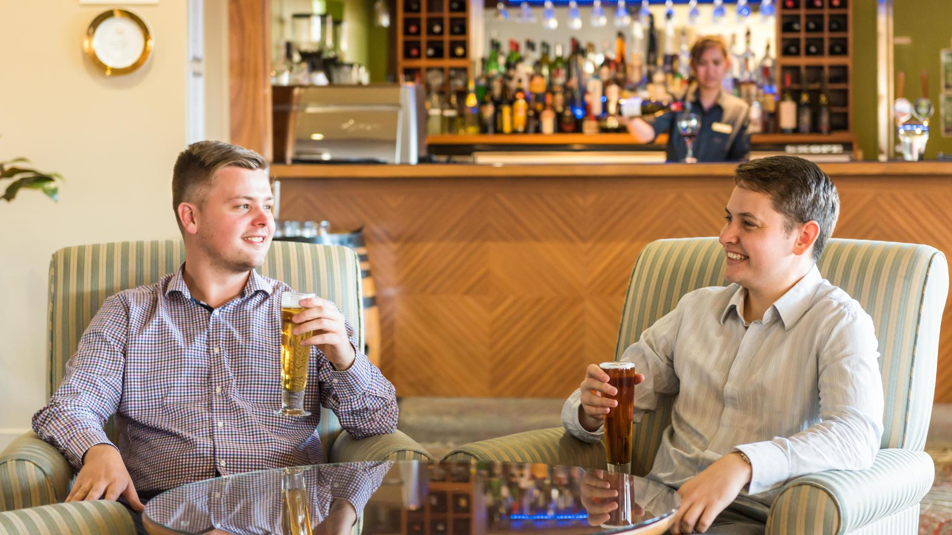 Bar/Salón Copthorne Hotel and Resort Queenstown Lakefront