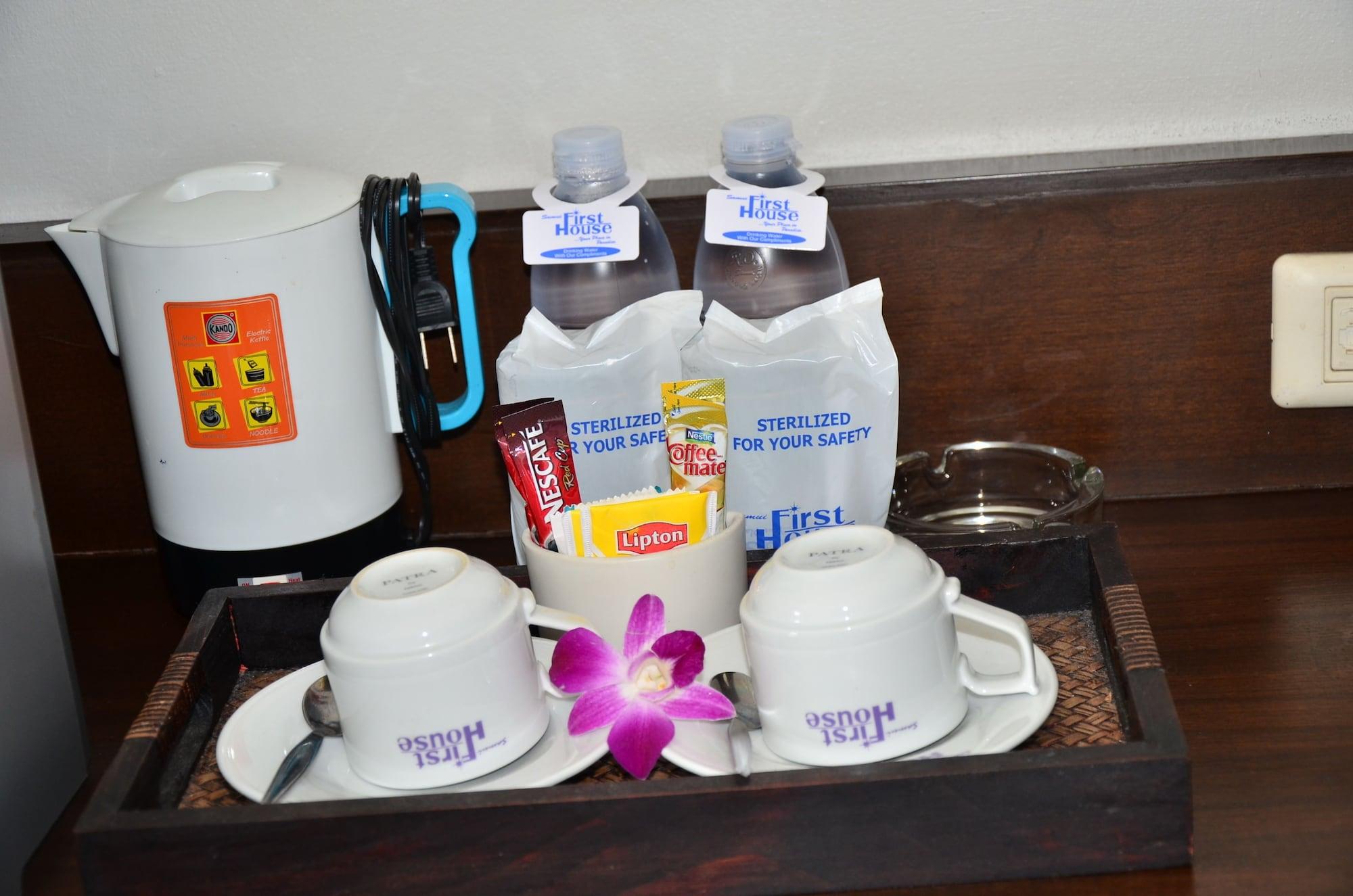 Set de Habitación First Residence Hotel