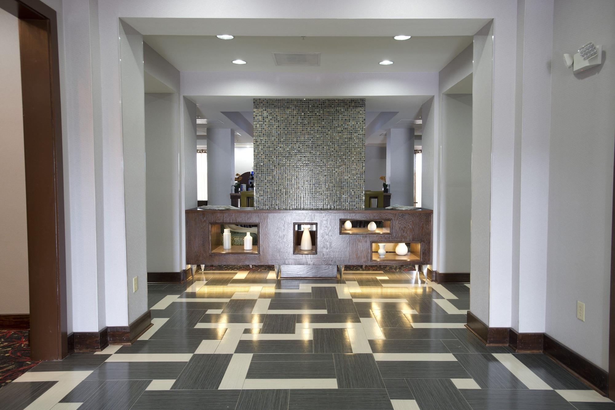 Vista Lobby Holiday Inn Express & Suites Morrilton by IHG