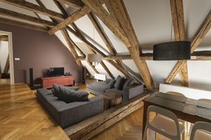 Alojamiento - Three Golden Crowns Apartments