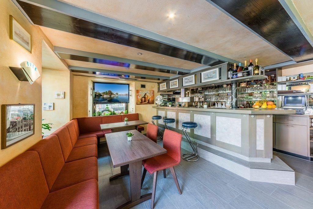 Bar/Salón Hotel Goldener Sternen
