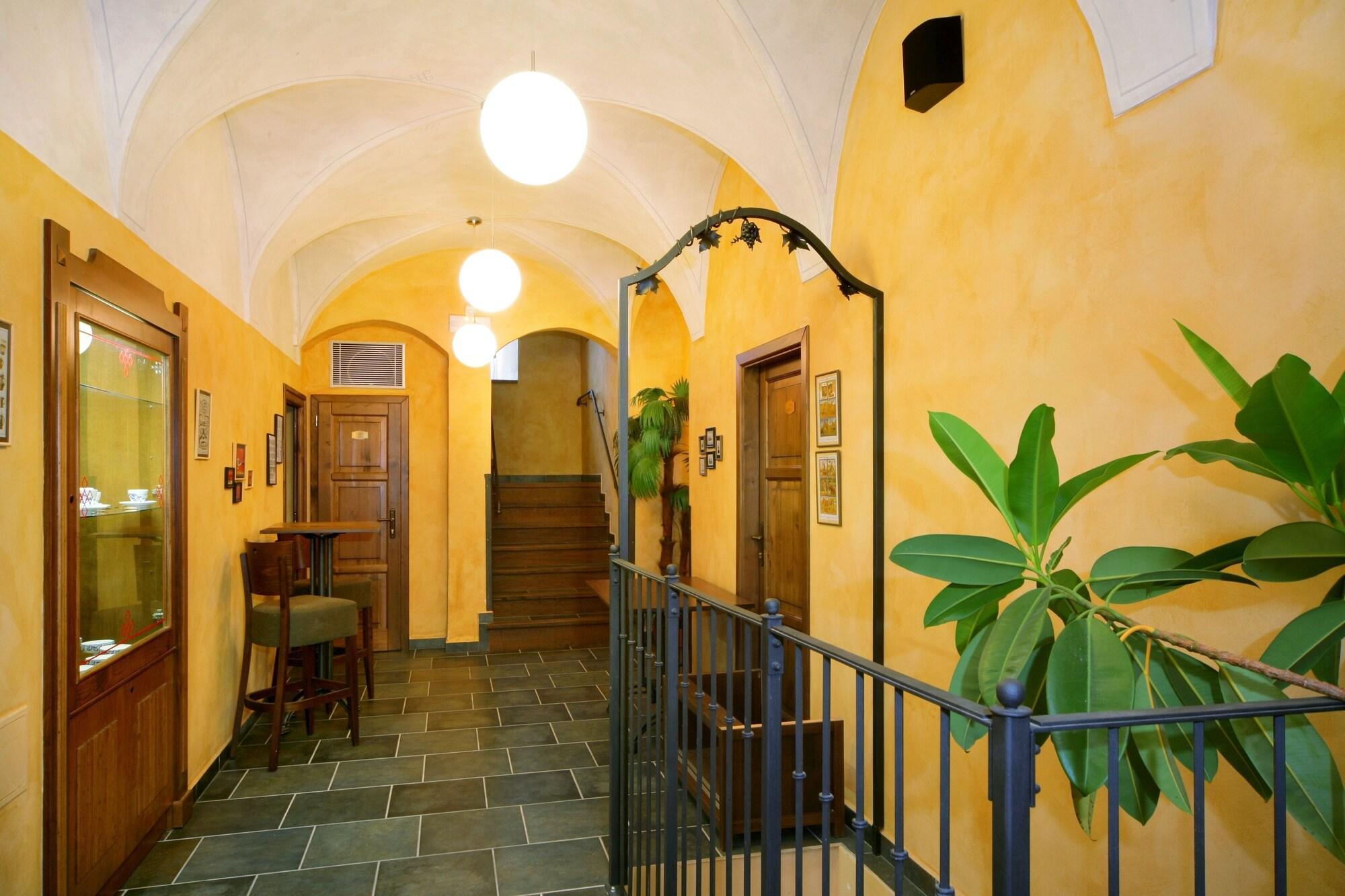 Vista Lobby U Zvonu