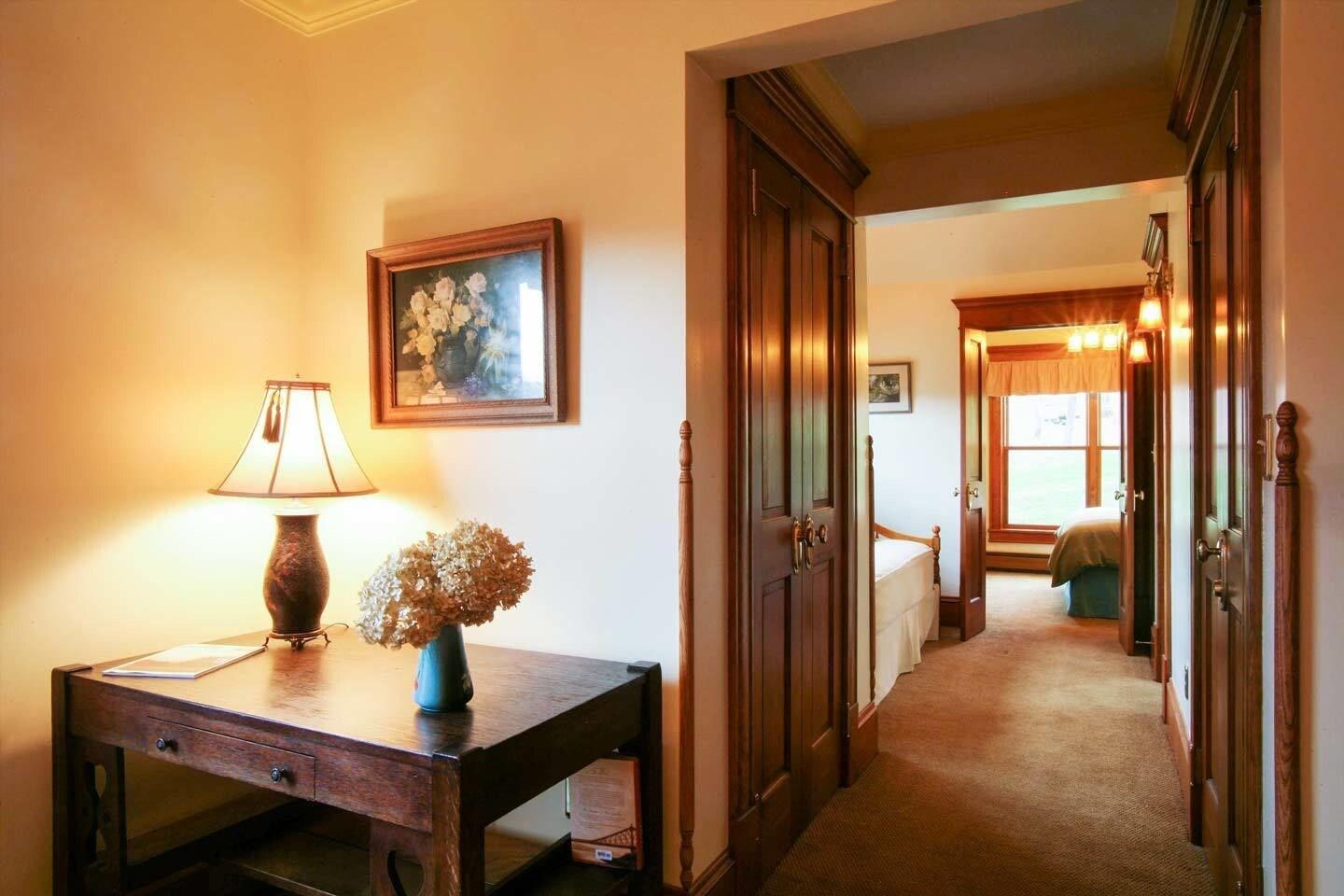Set de Habitación Breezy Hill Inn