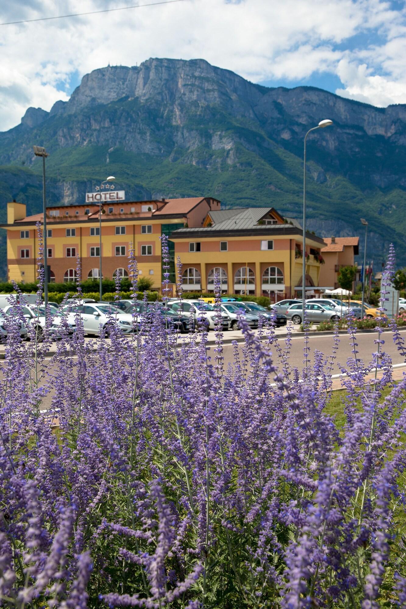 Vista Exterior Sartori'S Hotel