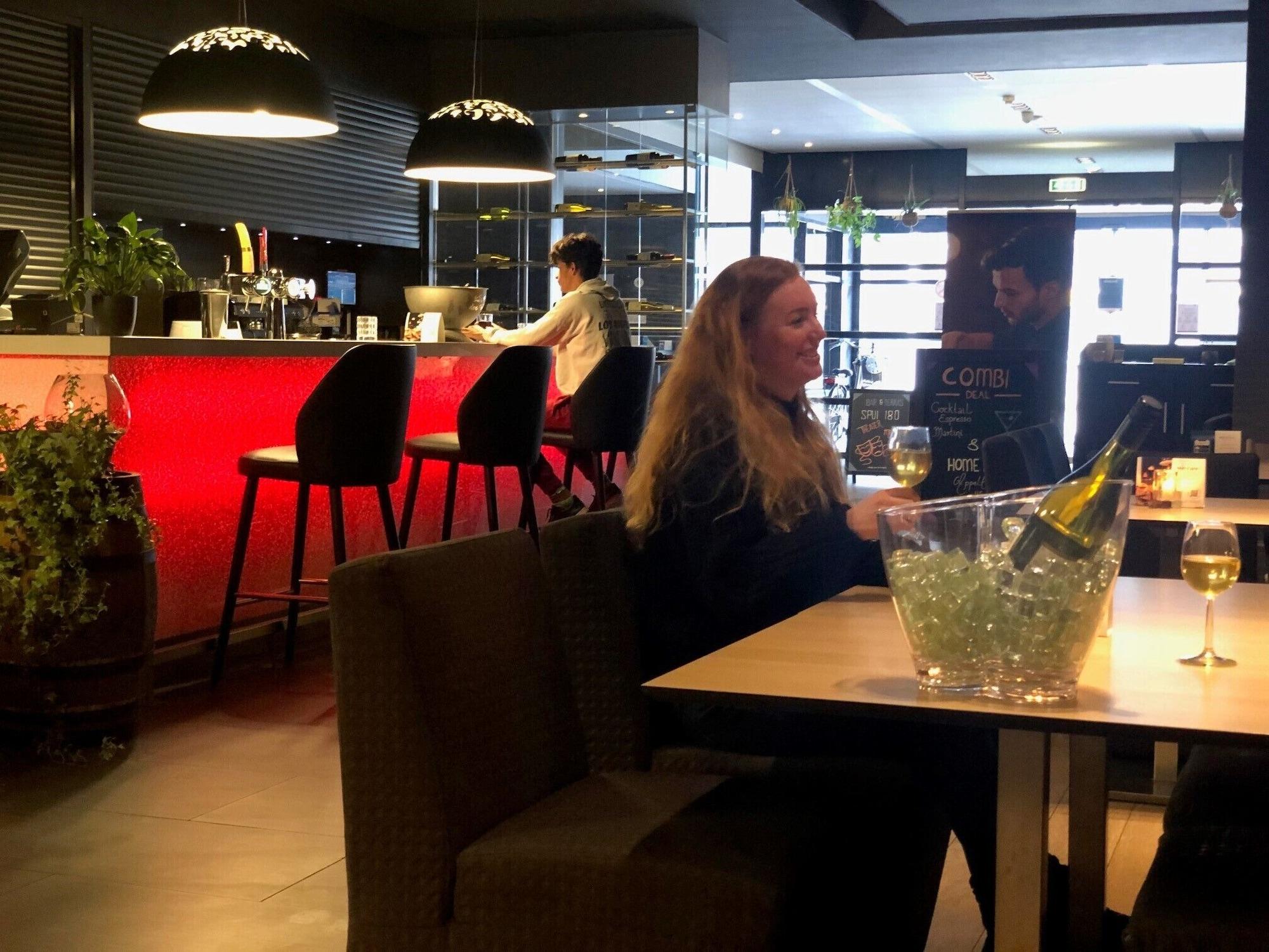 Bar/Salón Mercure City Den Haag Central Hotel