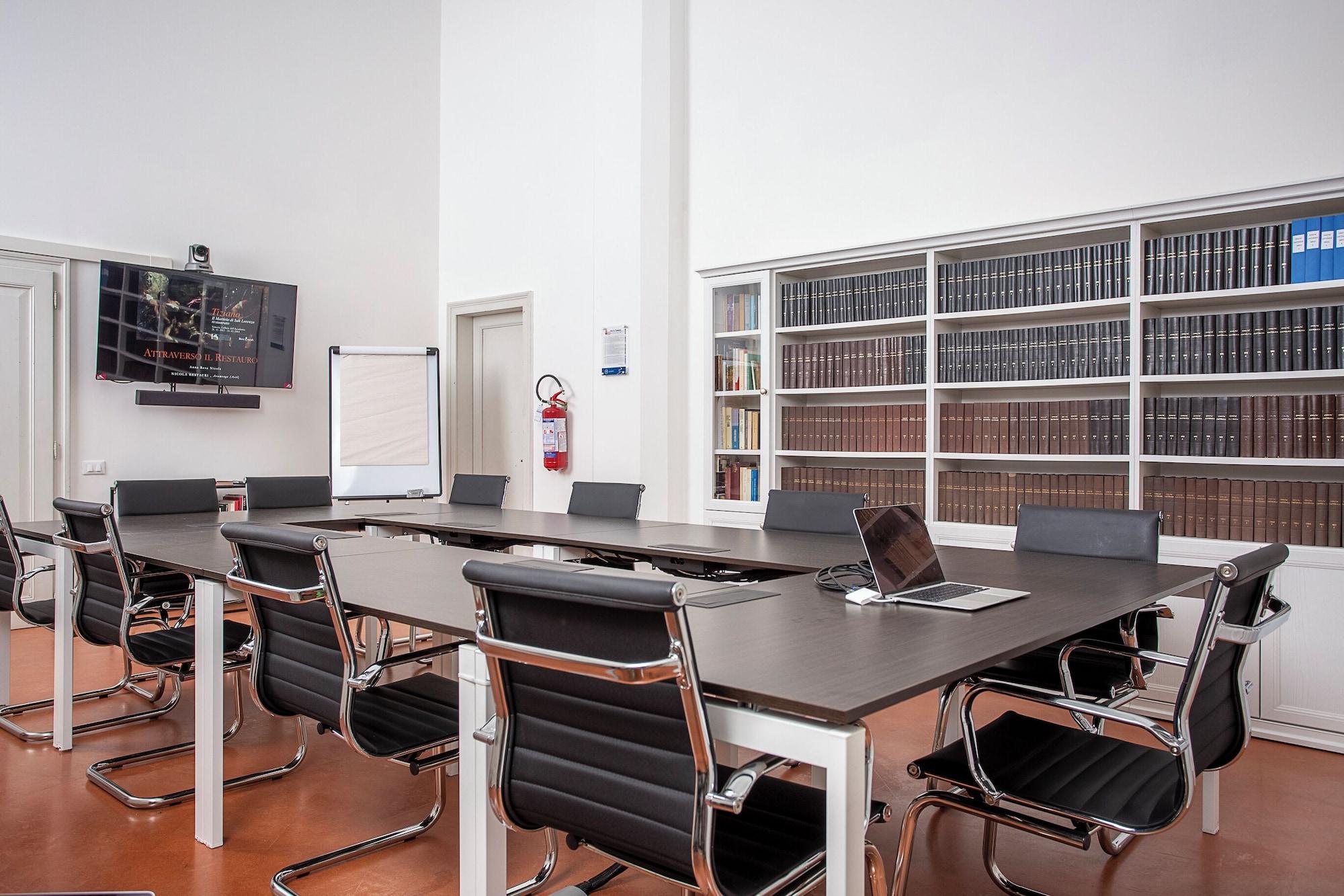Sala de Reuniones Collegio AMDG