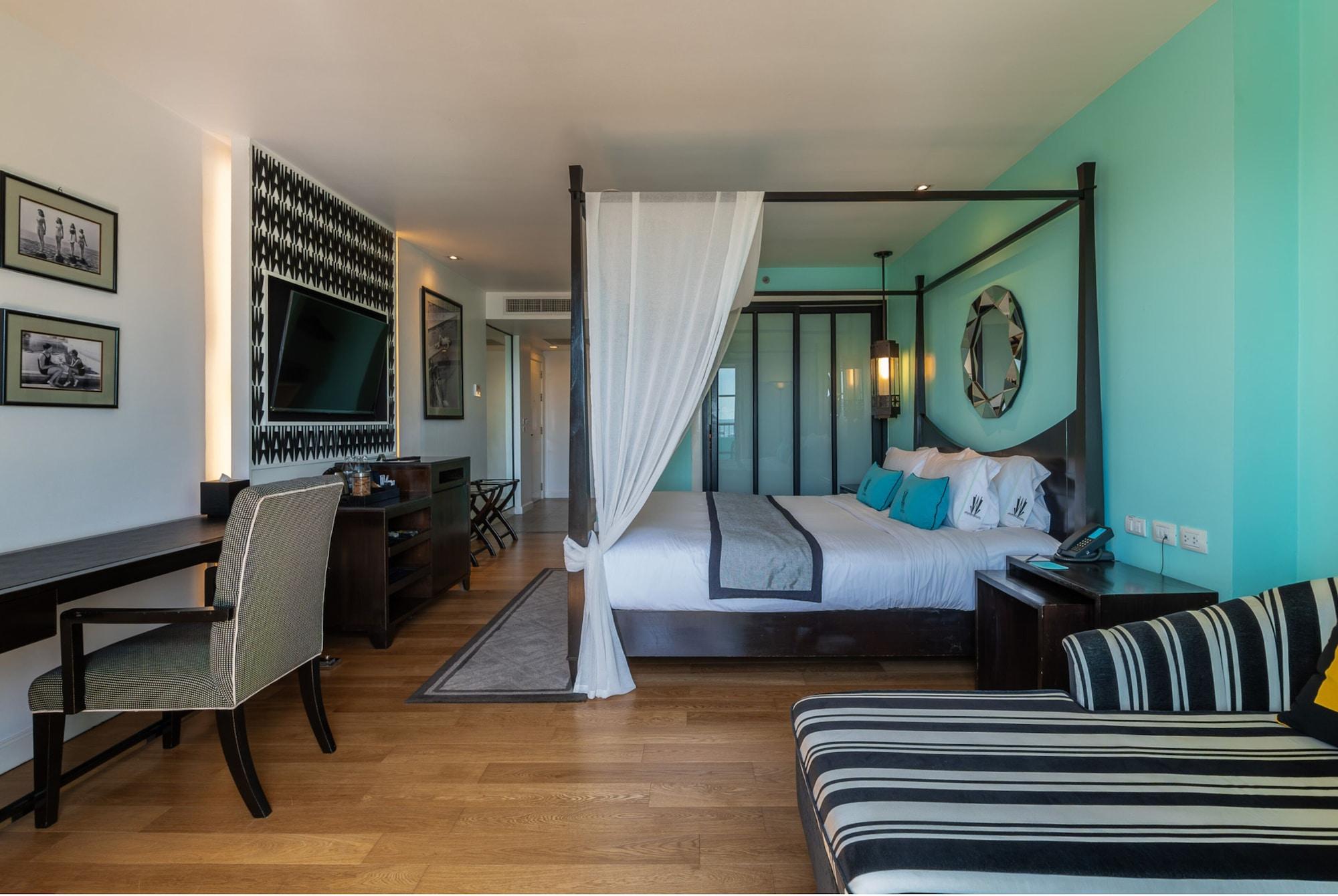Quarto Wave Hotel Pattaya