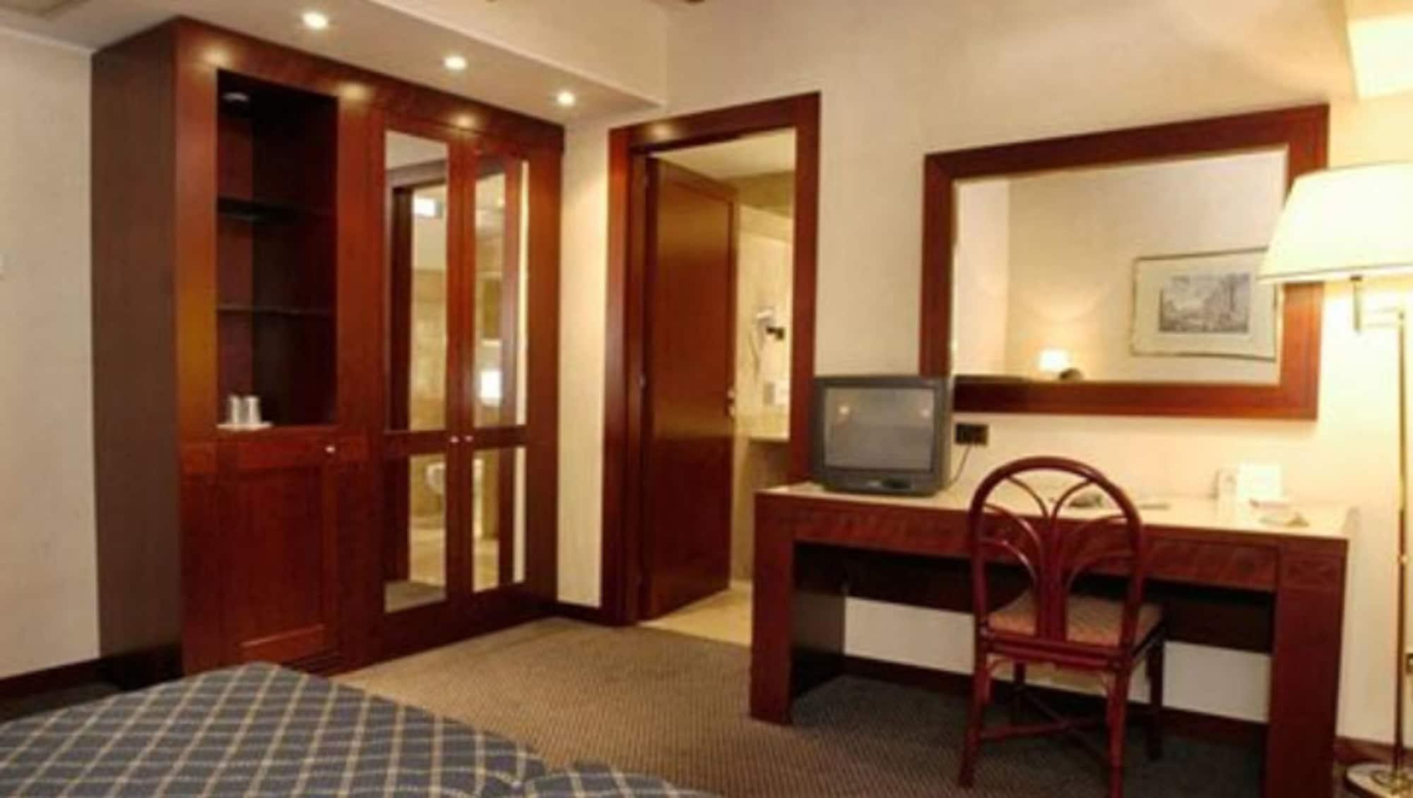 Set de Habitación Hotel Accademia