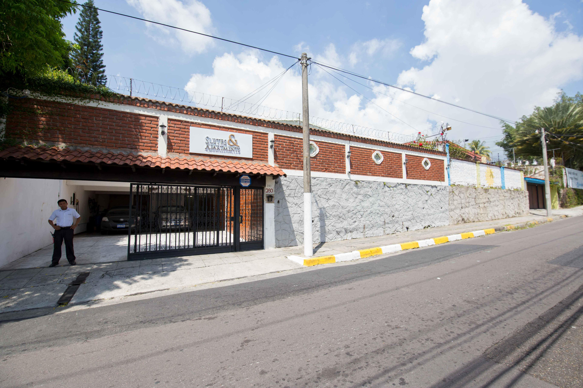 Vista Exterior Hotel Suites & Apartments San Benito - Zona Rosa