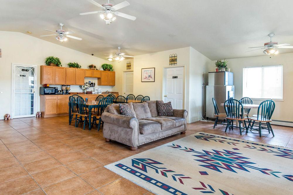 Vista Lobby Econo Lodge Calhan