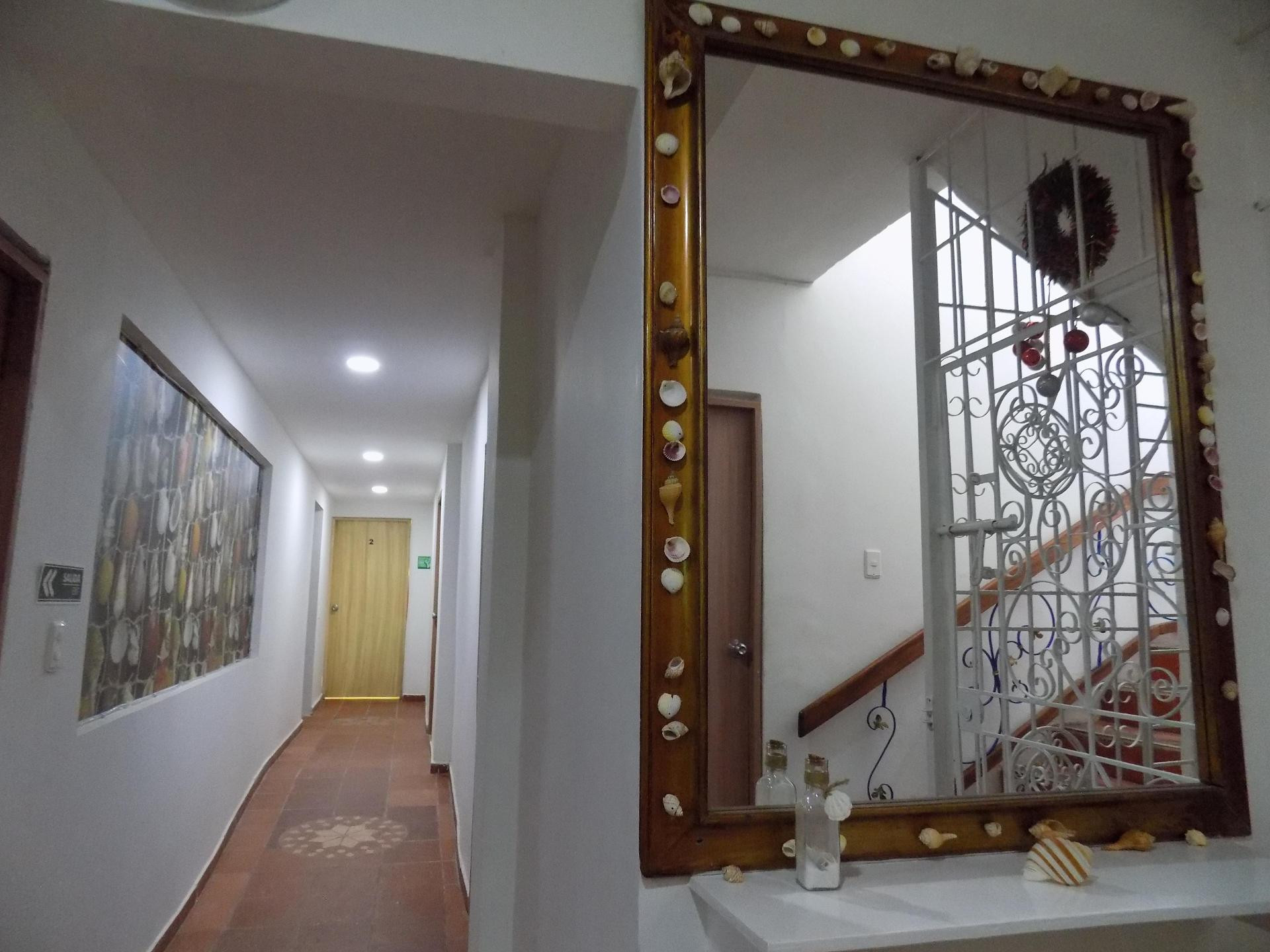 Vista Lobby Hostal Caracoles
