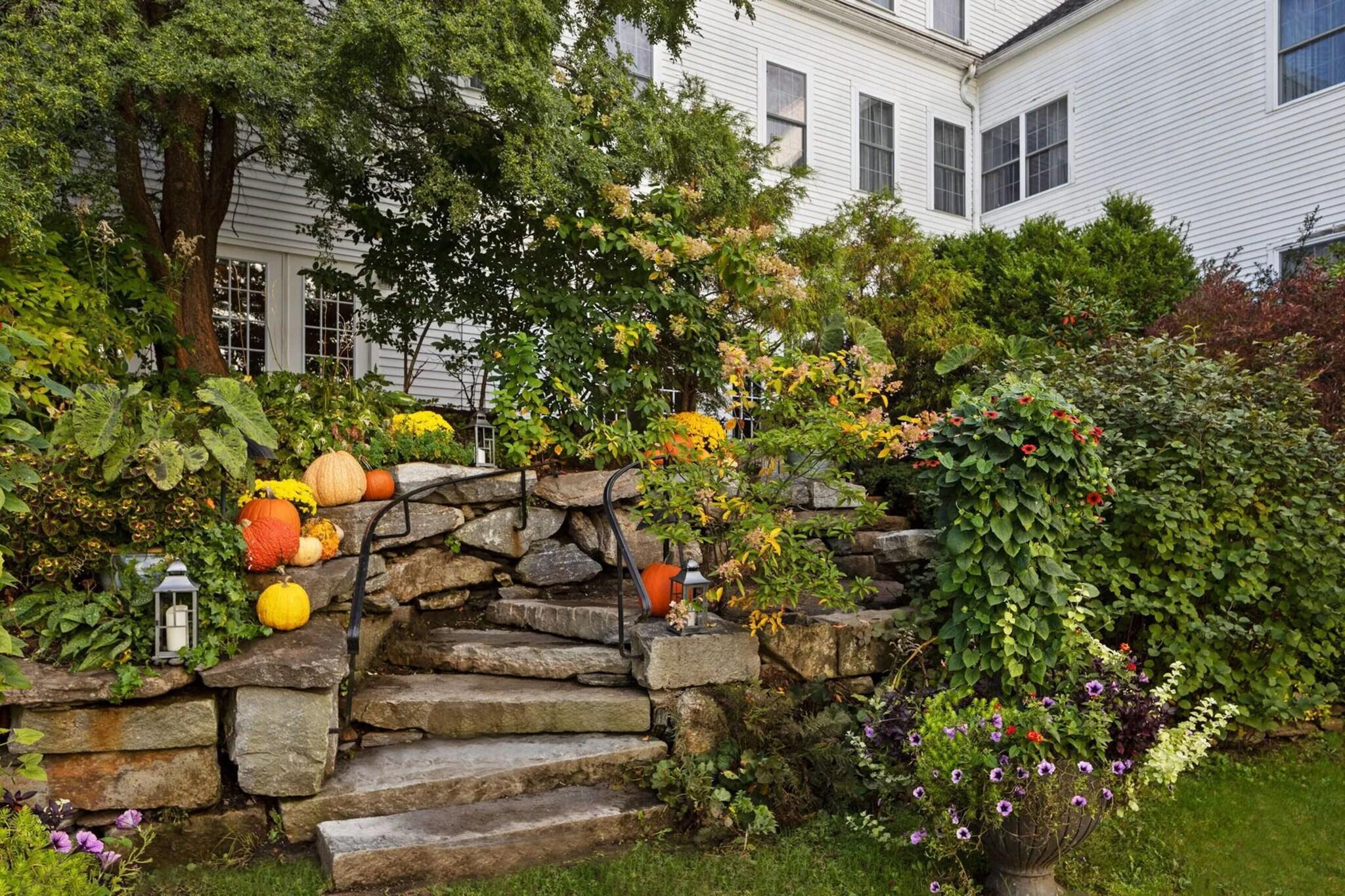 Varios Harraseeket Inn